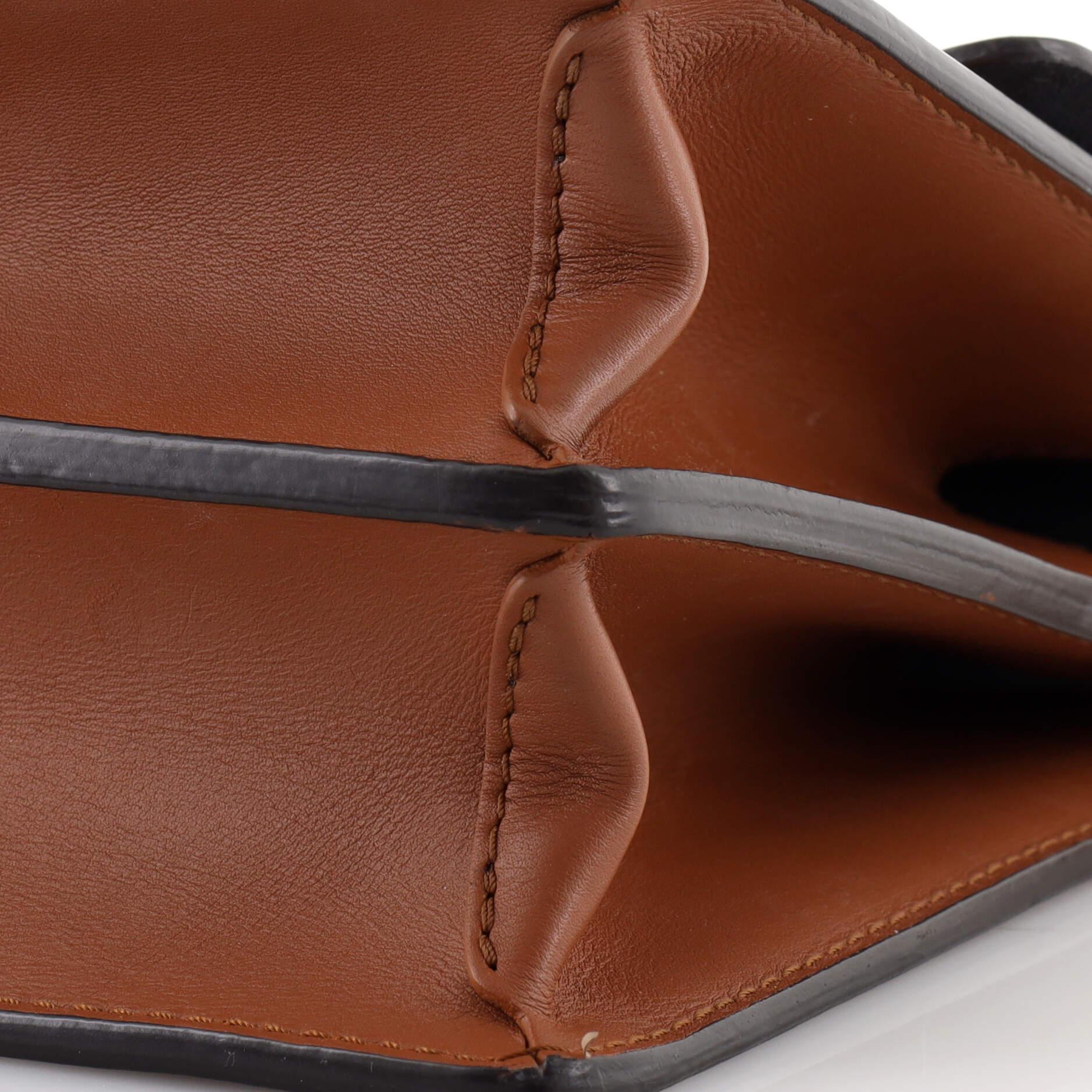 Louis Vuitton Dauphine Shoulder Bag Reverse Monogram Canvas MM 1