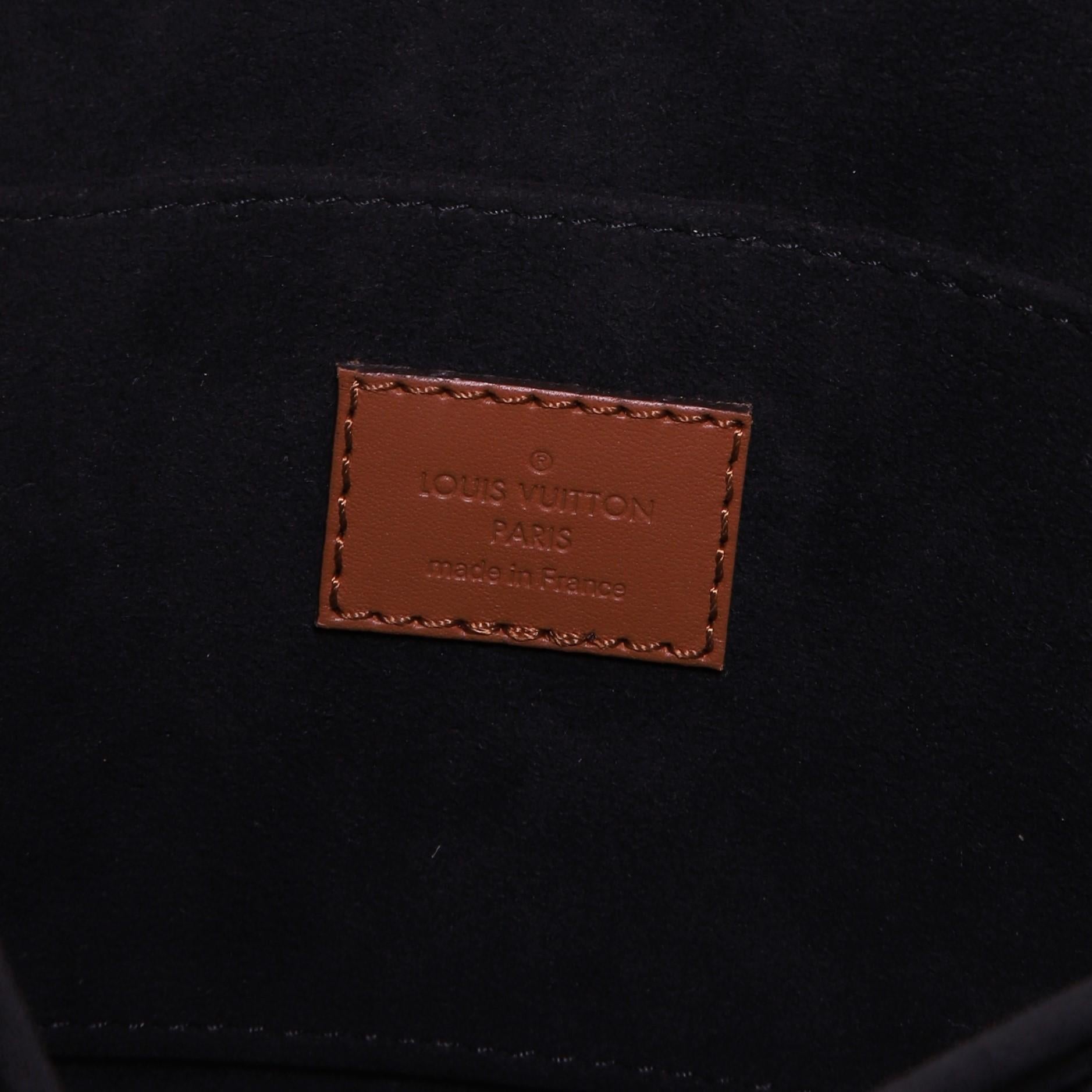 Louis Vuitton Dauphine Shoulder Bag Reverse Monogram Canvas MM 2