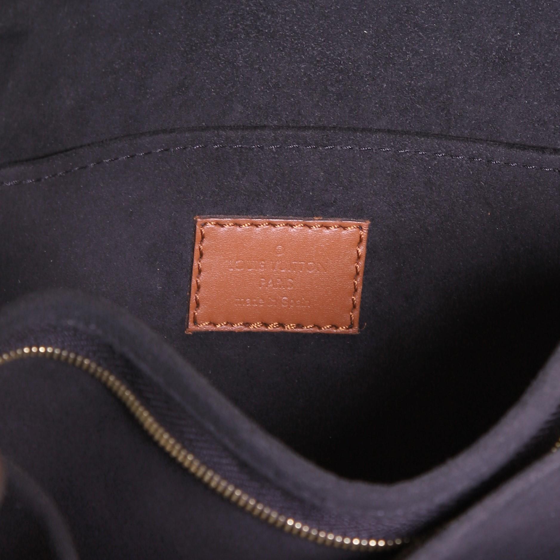 Louis Vuitton Dauphine Shoulder Bag Reverse Monogram Canvas MM 4