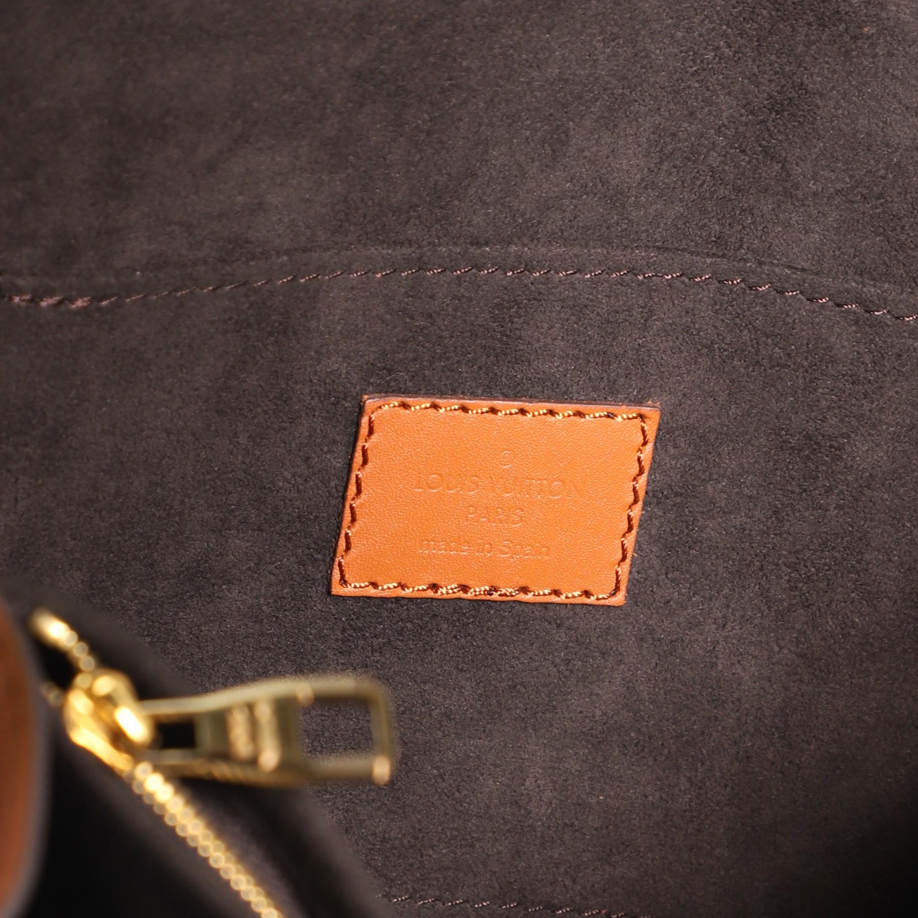 Louis Vuitton Dauphine Shoulder Bag Taurillon Leather MM 3
