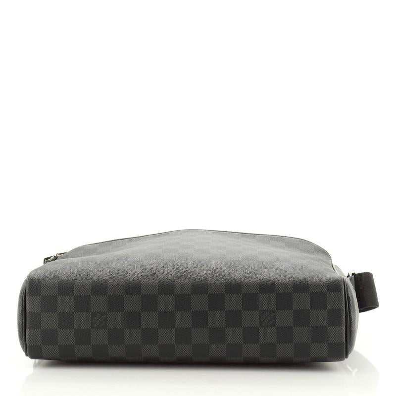 Noir Louis Vuitton Dayton Reporter Damier Graphite MM