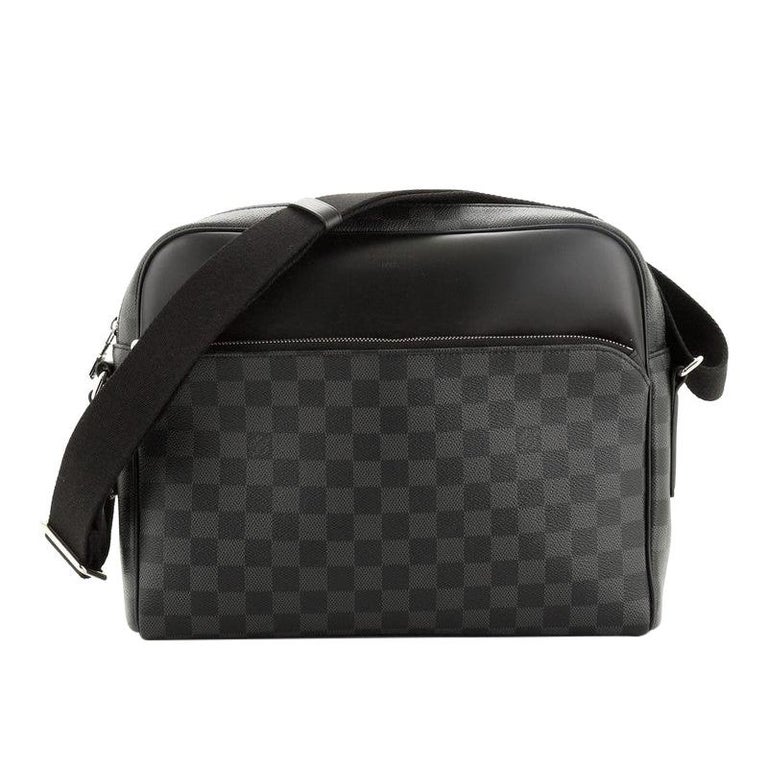 Authenticated Used LOUIS VUITTON Louis Vuitton Messenger MM Shoulder Bag  N41458 Damier Graphite Canvas Leather Gray Black 