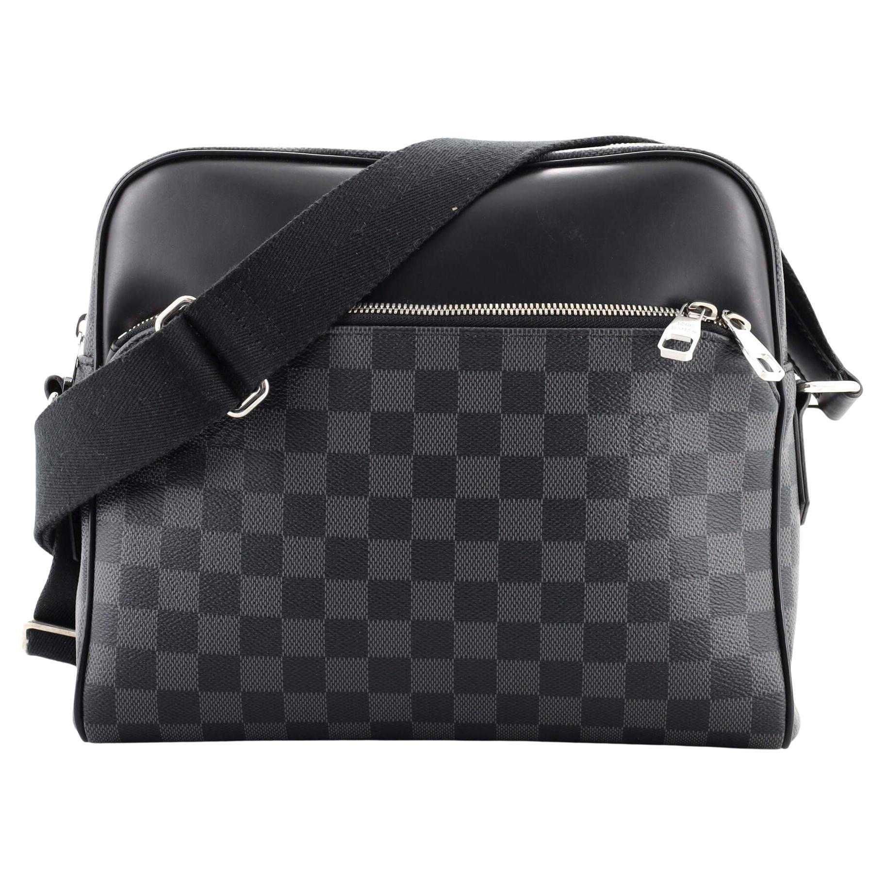 Louis Vuitton Black And Gold Handbag - 334 For Sale on 1stDibs