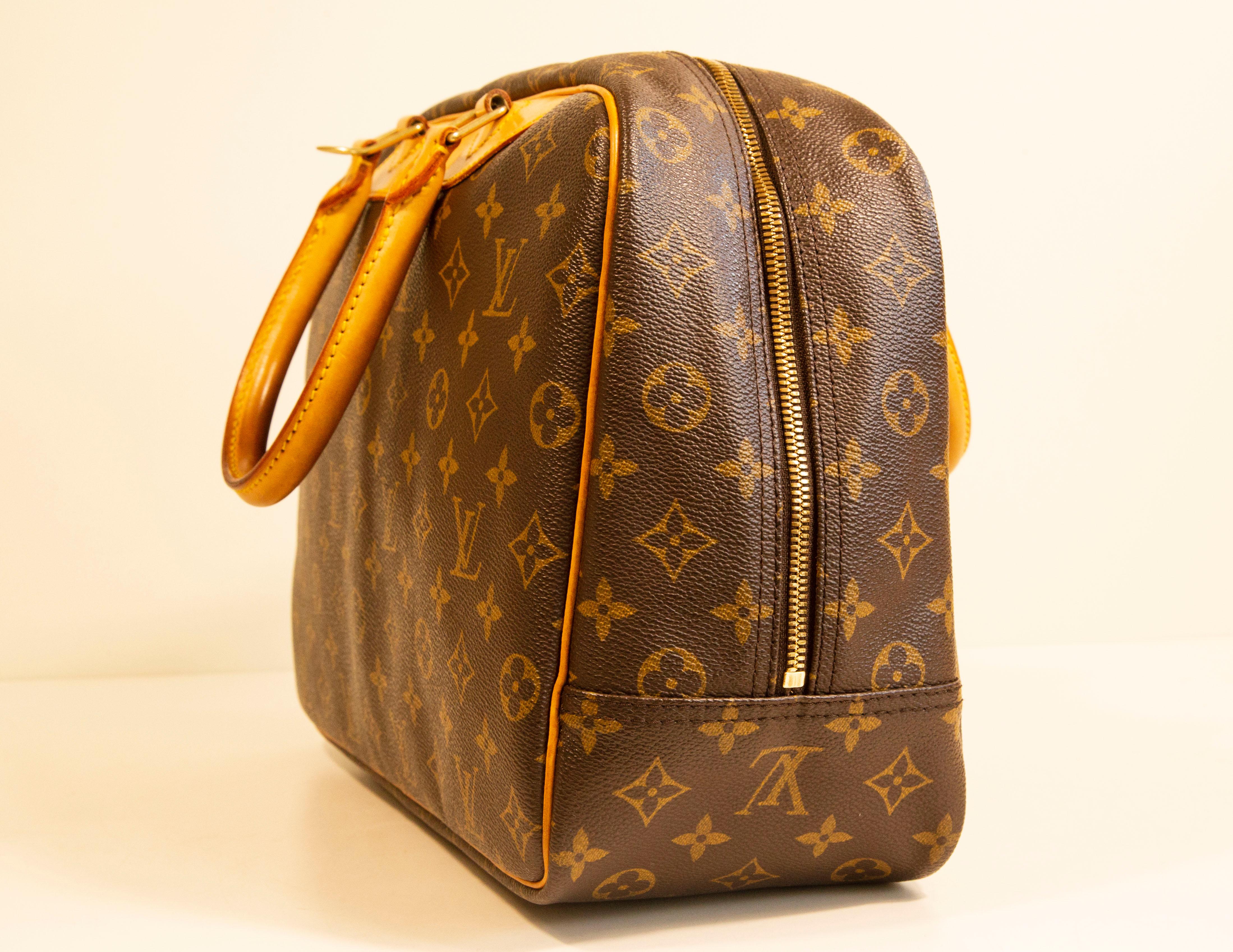 Louis Vuitton Deauville Handbag in Brown Monogram Canvas & Vachetta Leather 1997 In Good Condition For Sale In Arnhem, NL