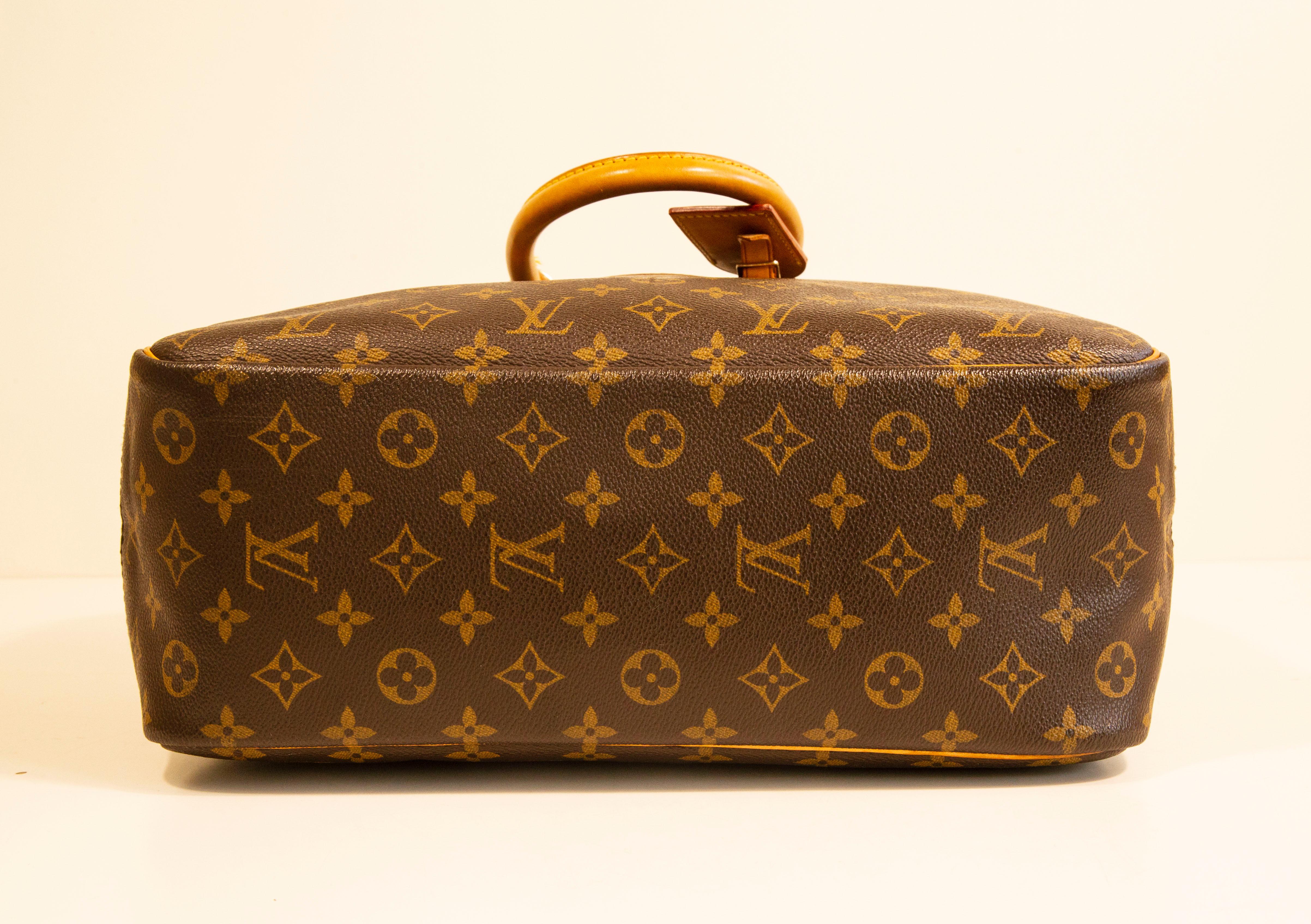 Louis Vuitton Deauville Handbag in Brown Monogram Canvas & Vachetta Leather 1997 For Sale 3