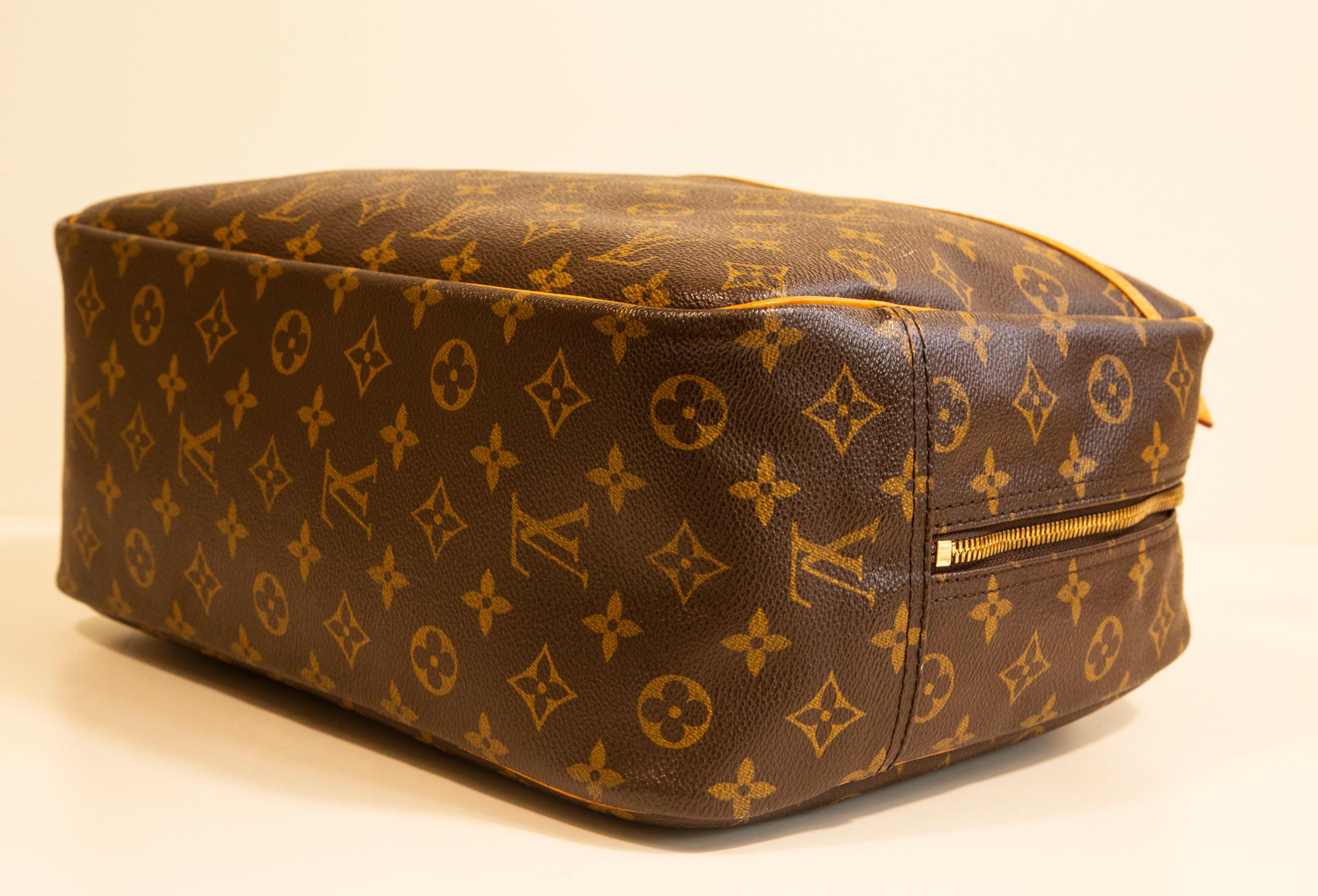 Louis Vuitton Deauville Handbag in Brown Monogram Canvas & Vachetta Leather 1997 For Sale 5