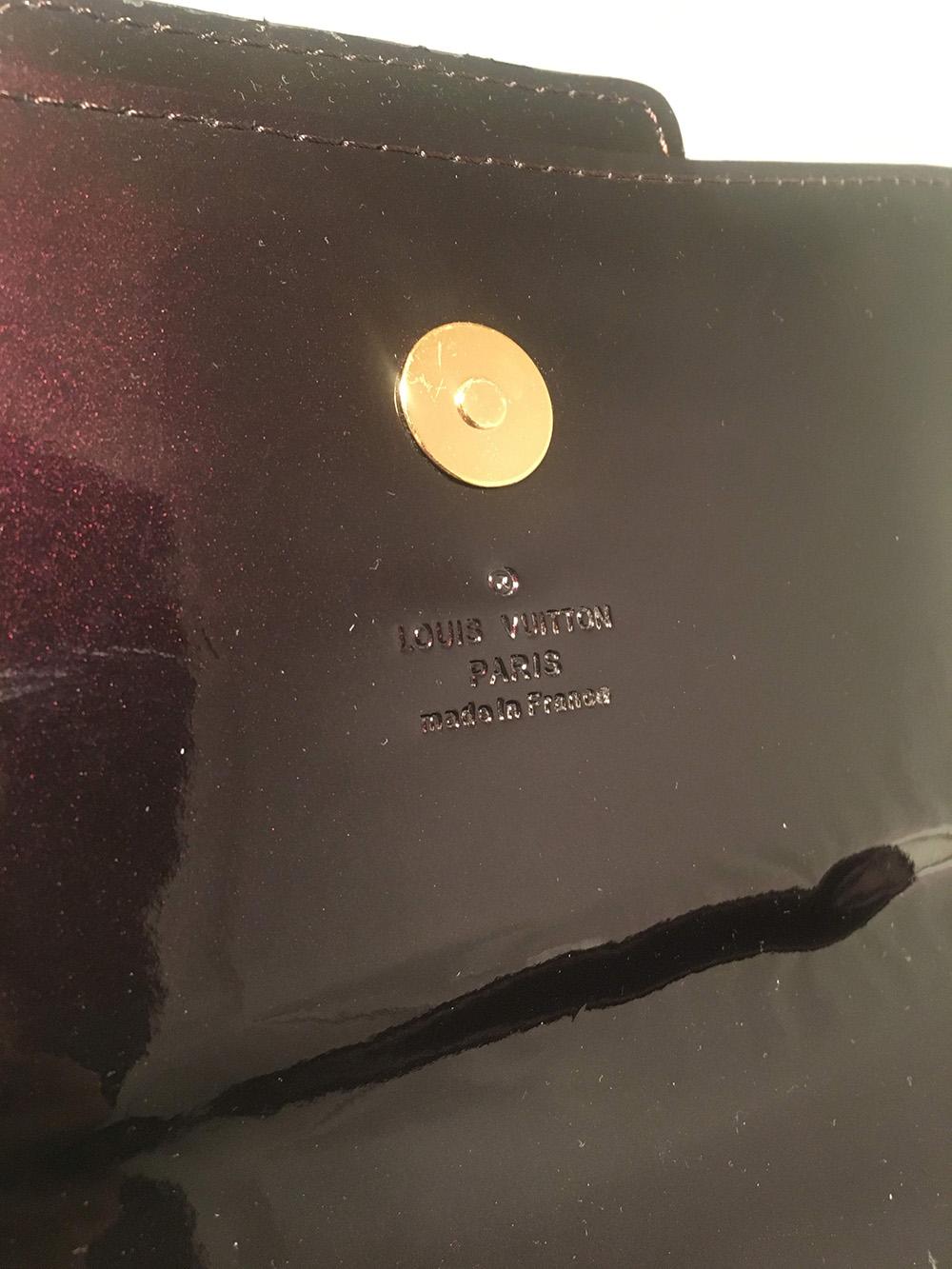 Women's or Men's Louis Vuitton Deep Plum Aramante SoBe Patent Leather Clutch