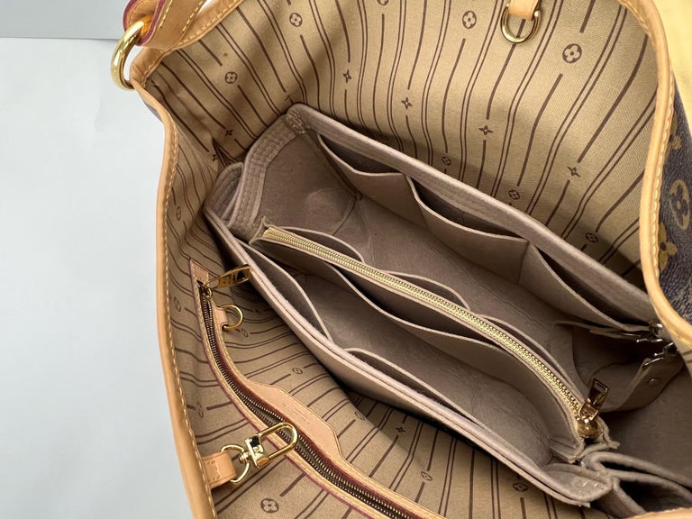 Louis Vuitton Delightful MM Tote Monogram Canvas Shoulder Bag added insert  For Sale 1