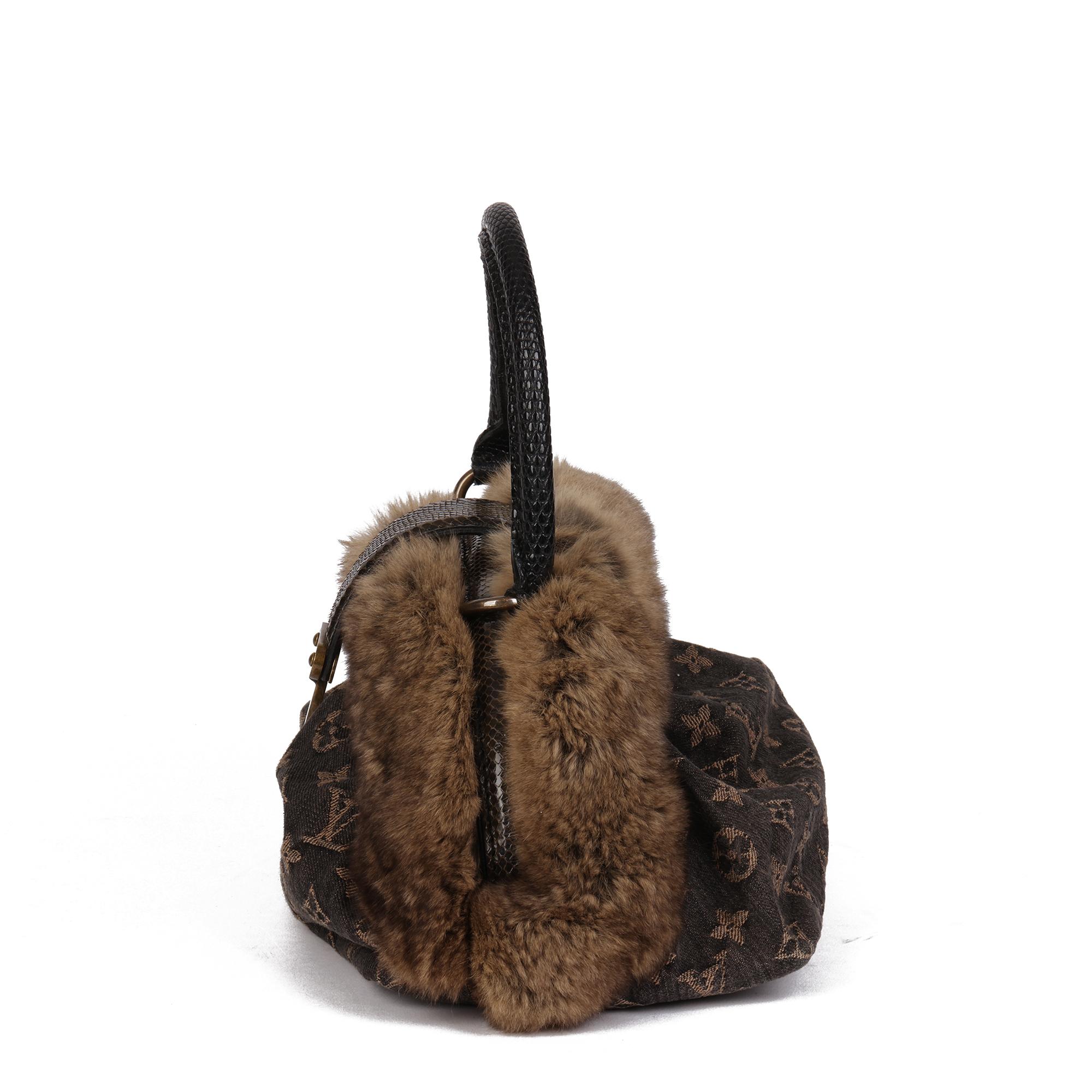 Noir Denim, fourrure de chinchilla, garniture en cuir de lézard et python Demi Lune MM, Louis Vuitton en vente