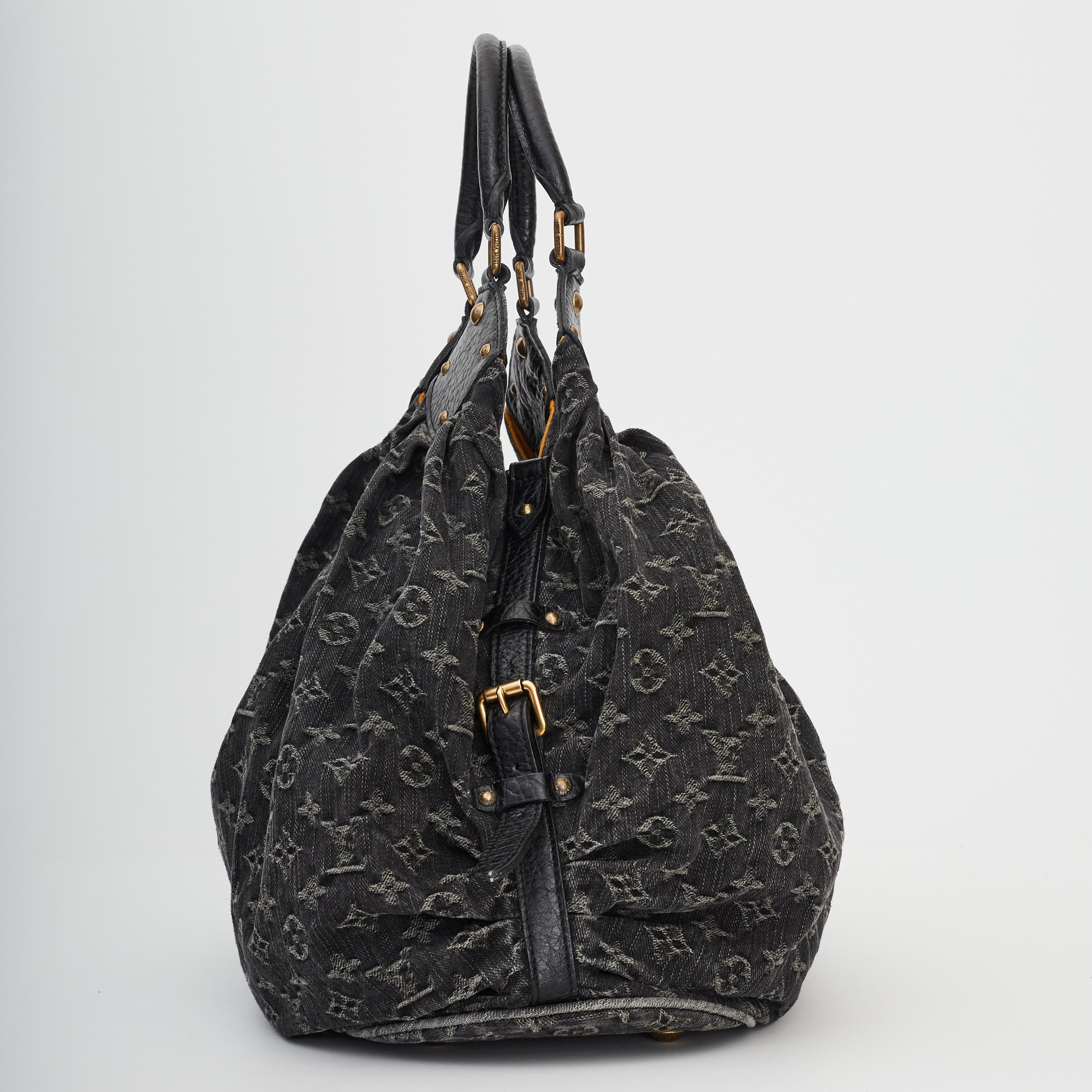 Louis Vuitton Denim Mahina XL Black Hobo Bag (2008) For Sale at 1stDibs ...