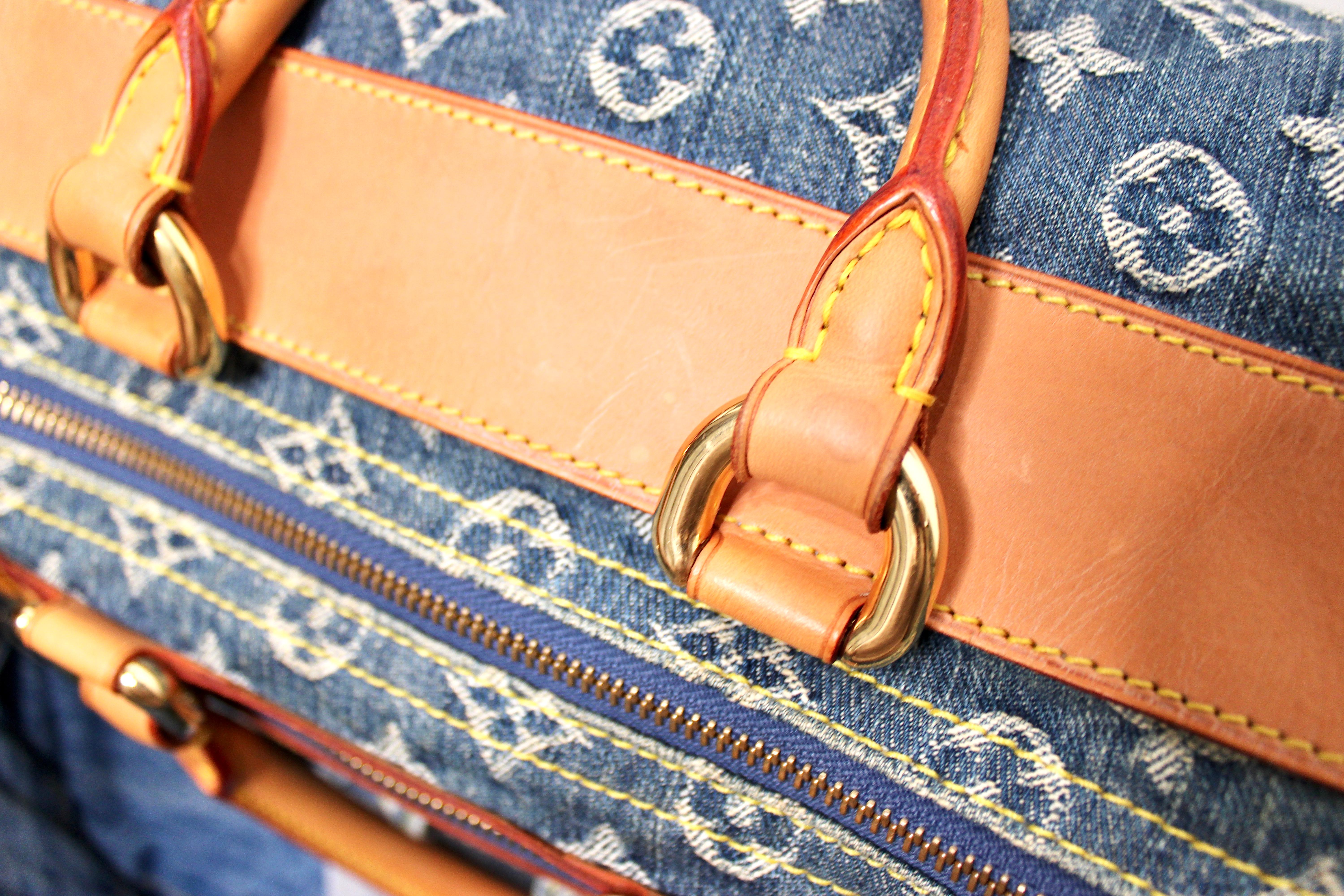 Louis Vuitton Denim Neo Speedy Handbag circa Y2K en vente 4