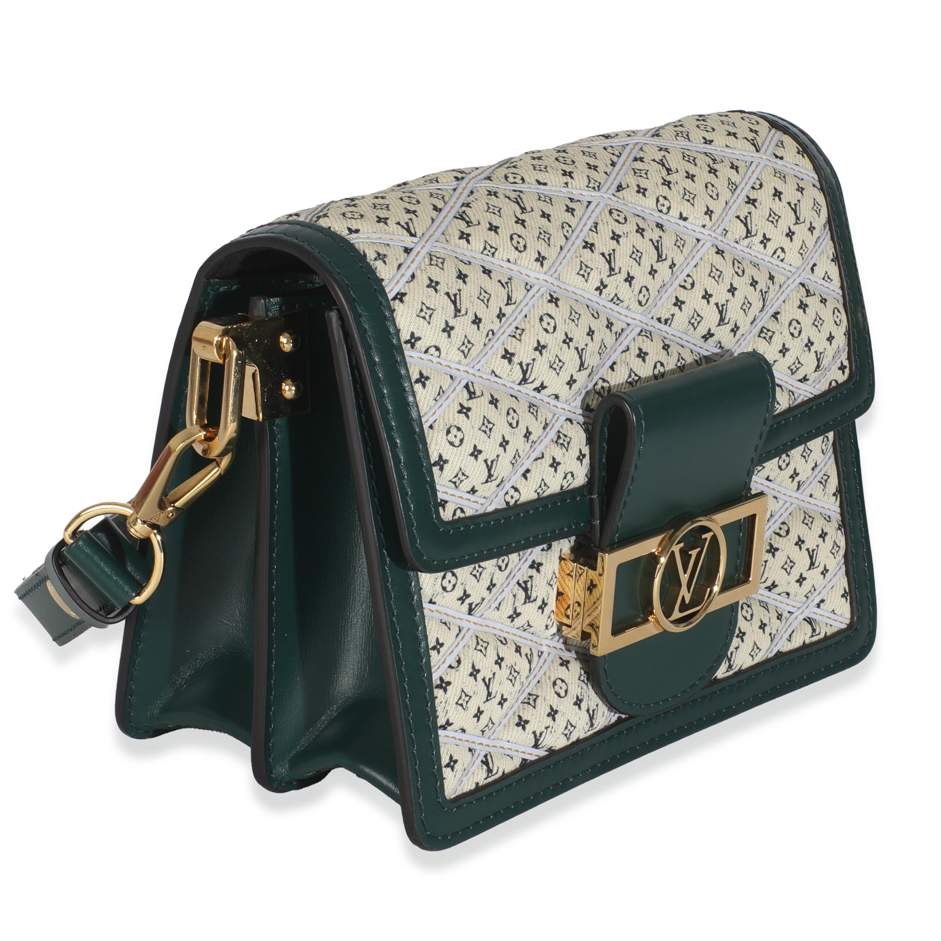 Beige Louis Vuitton Denim stampato Monogram Mini Dauphine in vendita