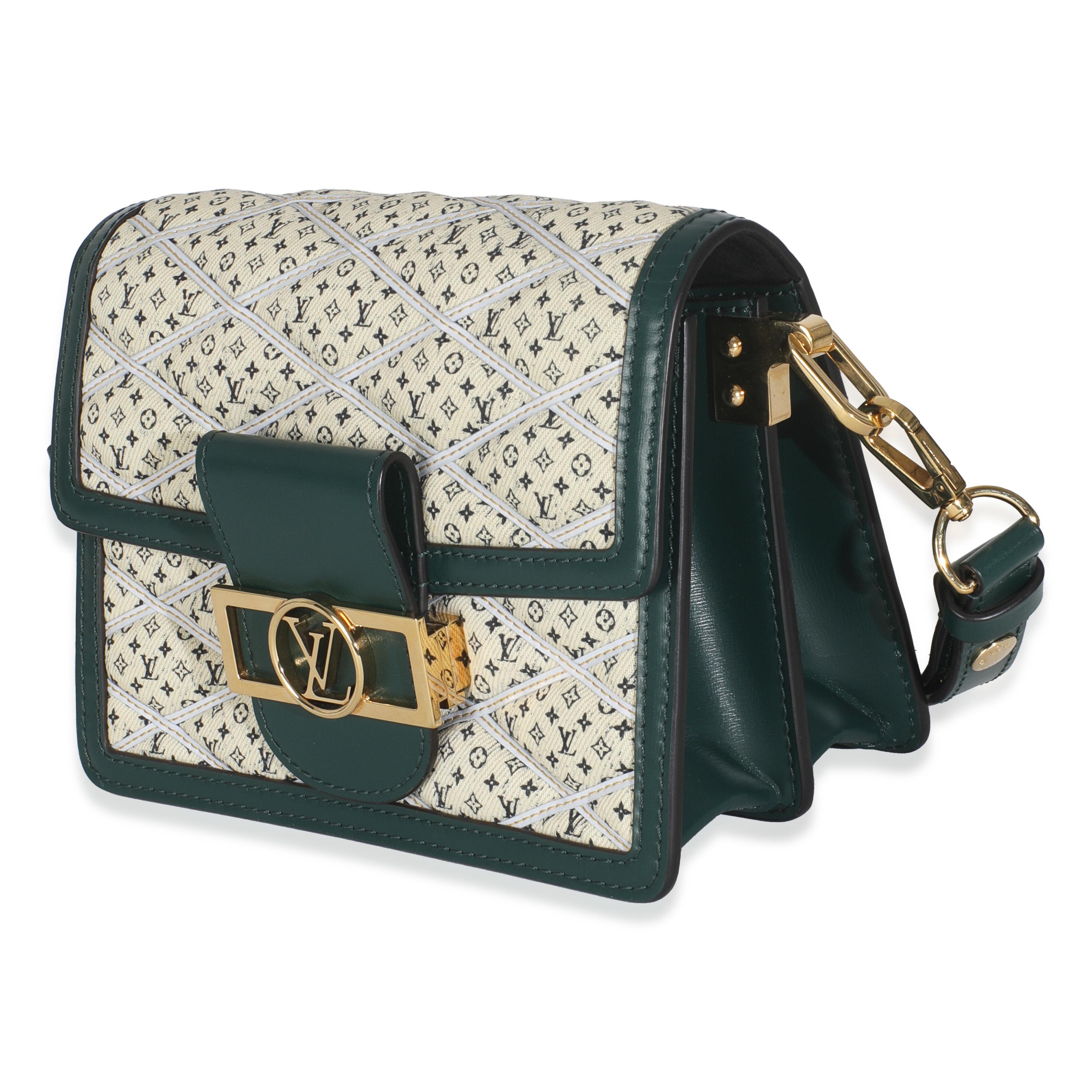 Louis Vuitton Denim stampato Monogram Mini Dauphine In condizioni ottime in vendita a New York, NY