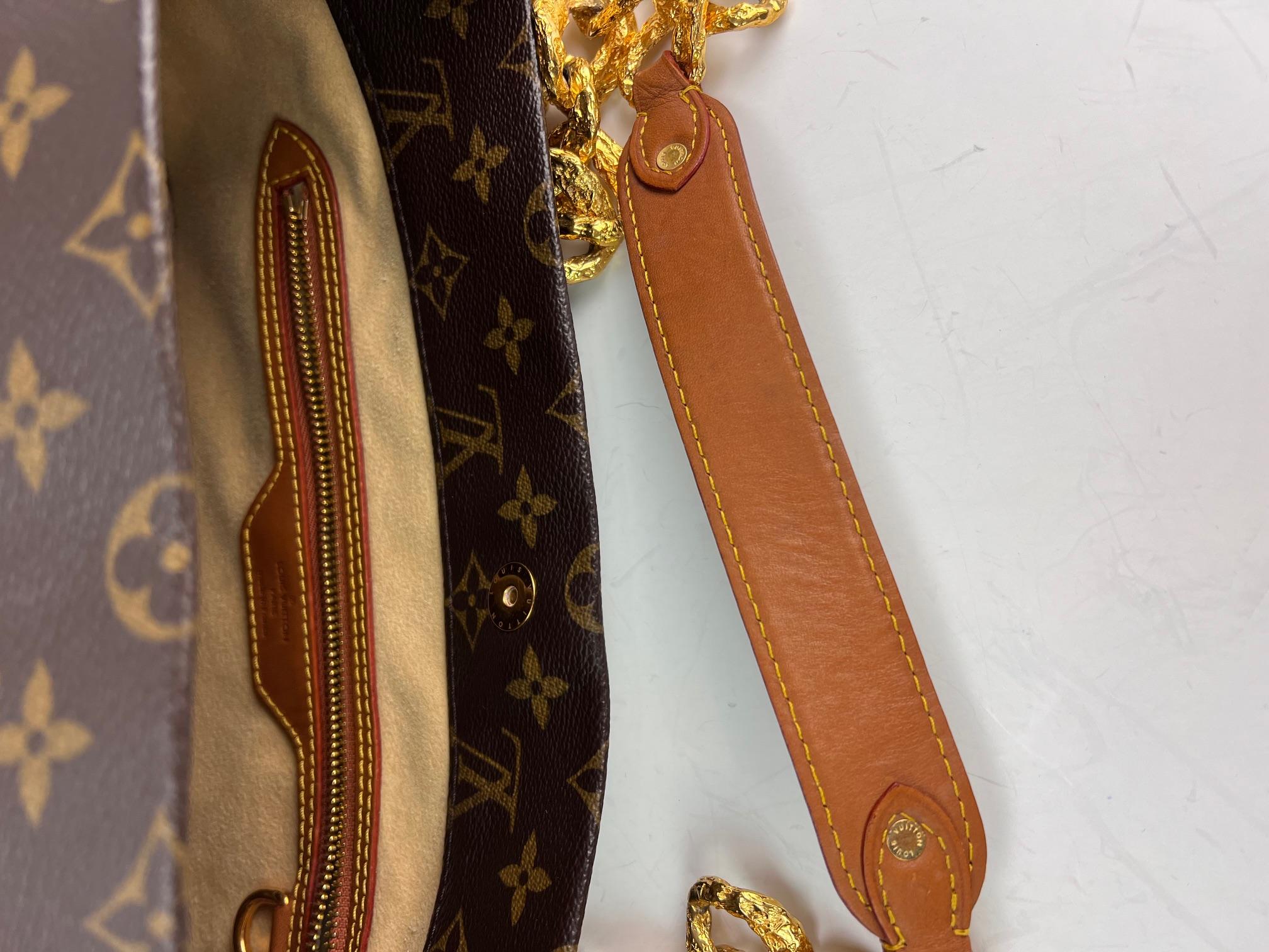 Louis Vuitton Dentelle Fersen Gold Monogram Tote Bag For Sale 6