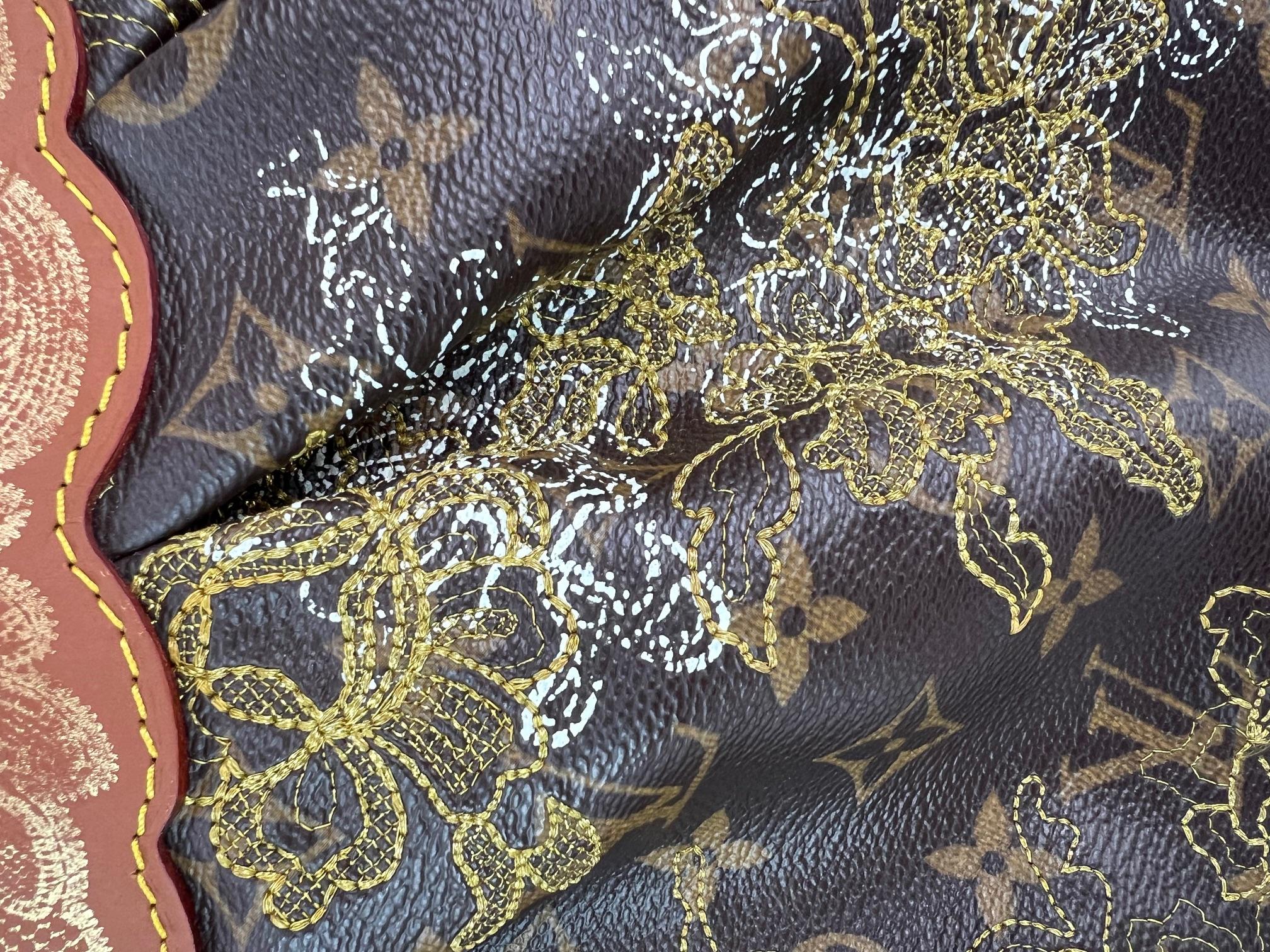 Louis Vuitton Dentelle Fersen Gold Monogram Tote Bag For Sale 8