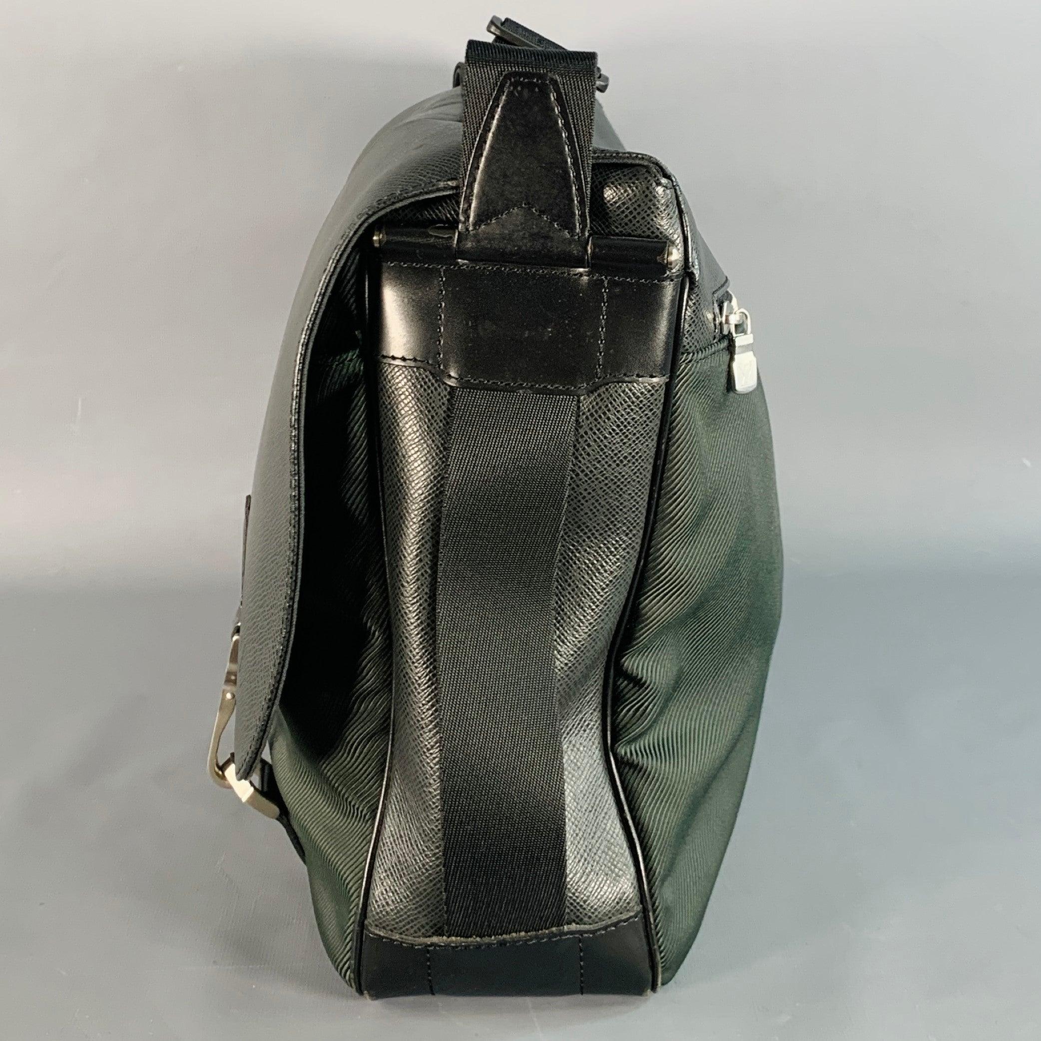 LOUIS VUITTON Dersou Taiga Black Green Nylon Twill Leather Messenger Bag For Sale 1