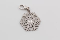Louis Vuitton Diamond 18K White Gold Snowflake Charm Pendant