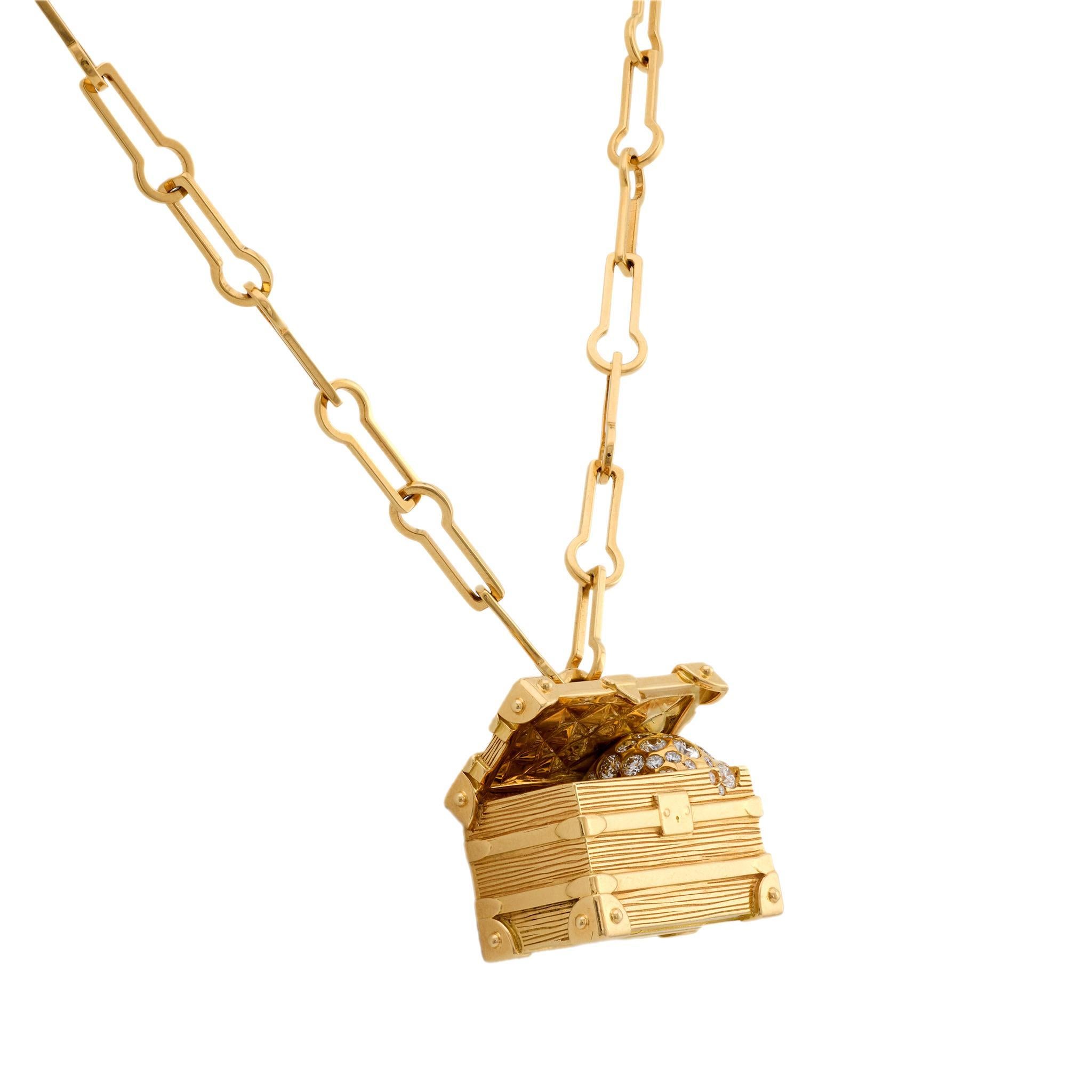 Modern Louis Vuitton diamond 18k yellow gold 
