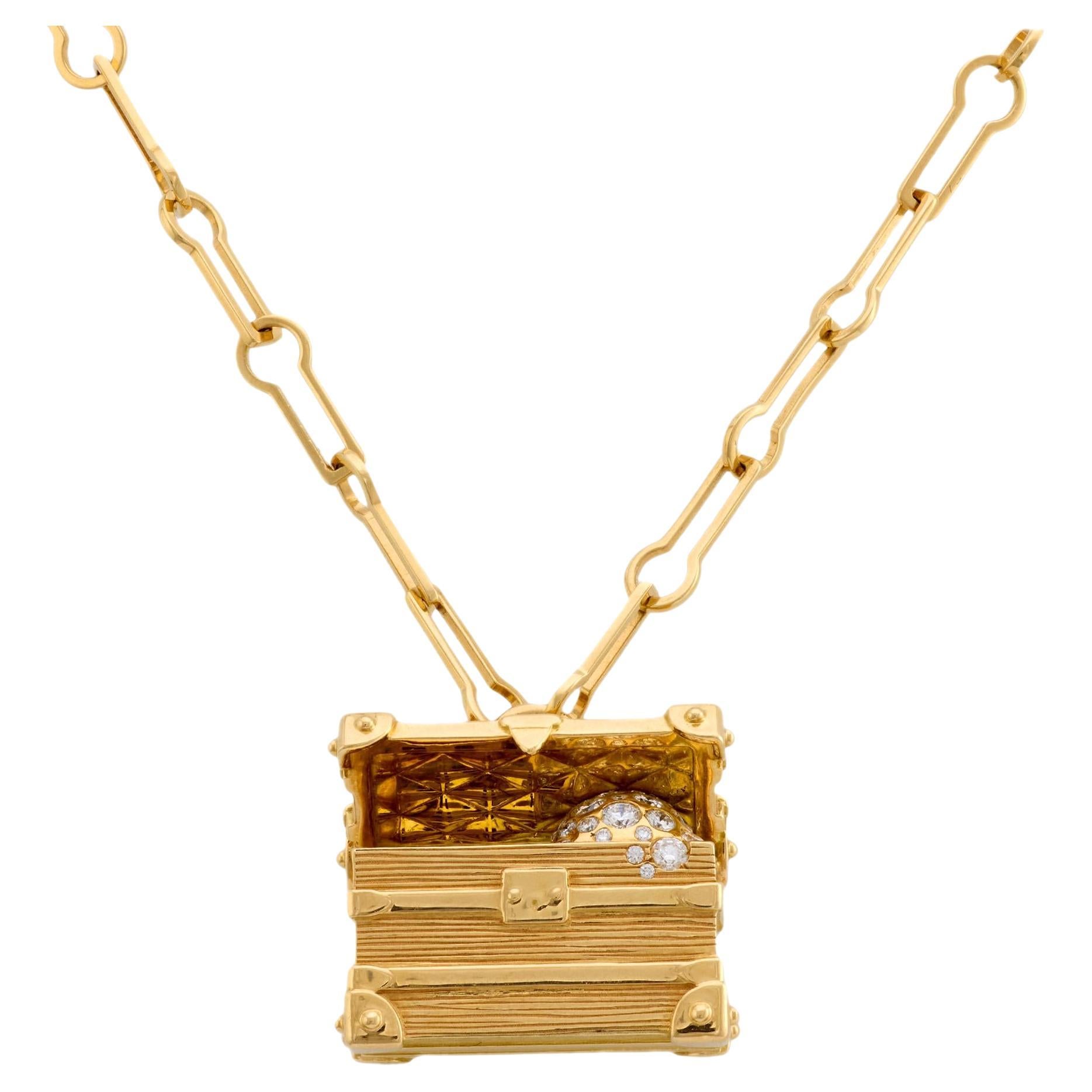 Louis Vuitton diamond 18k yellow gold "Malle" treasure trunk chain necklace For Sale