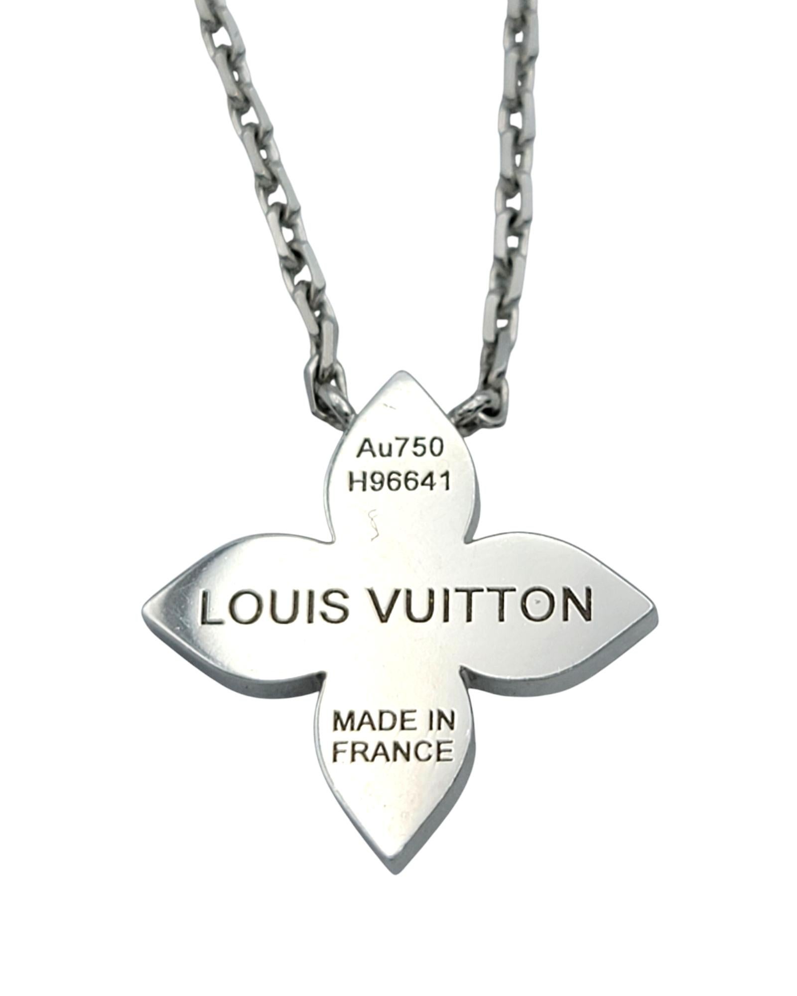 Louis Vuitton Diamond Idylle Star Blossom Pendant Necklace 18 Karat White Gold For Sale 2