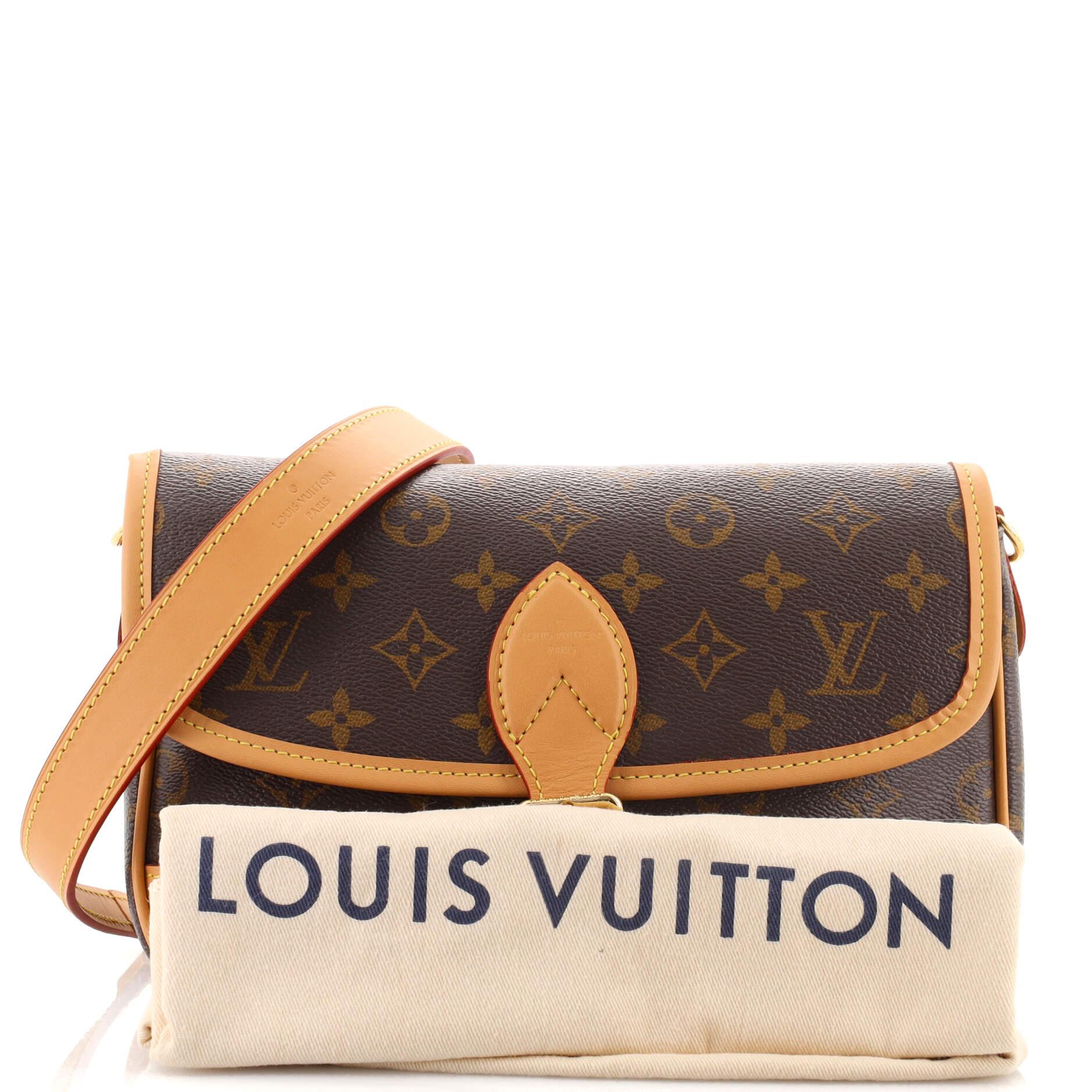 Louis Vuitton Monogram Diane - 3 For Sale on 1stDibs  louis vuitton diane  vintage, lv diane, louis vuitton diane monogram