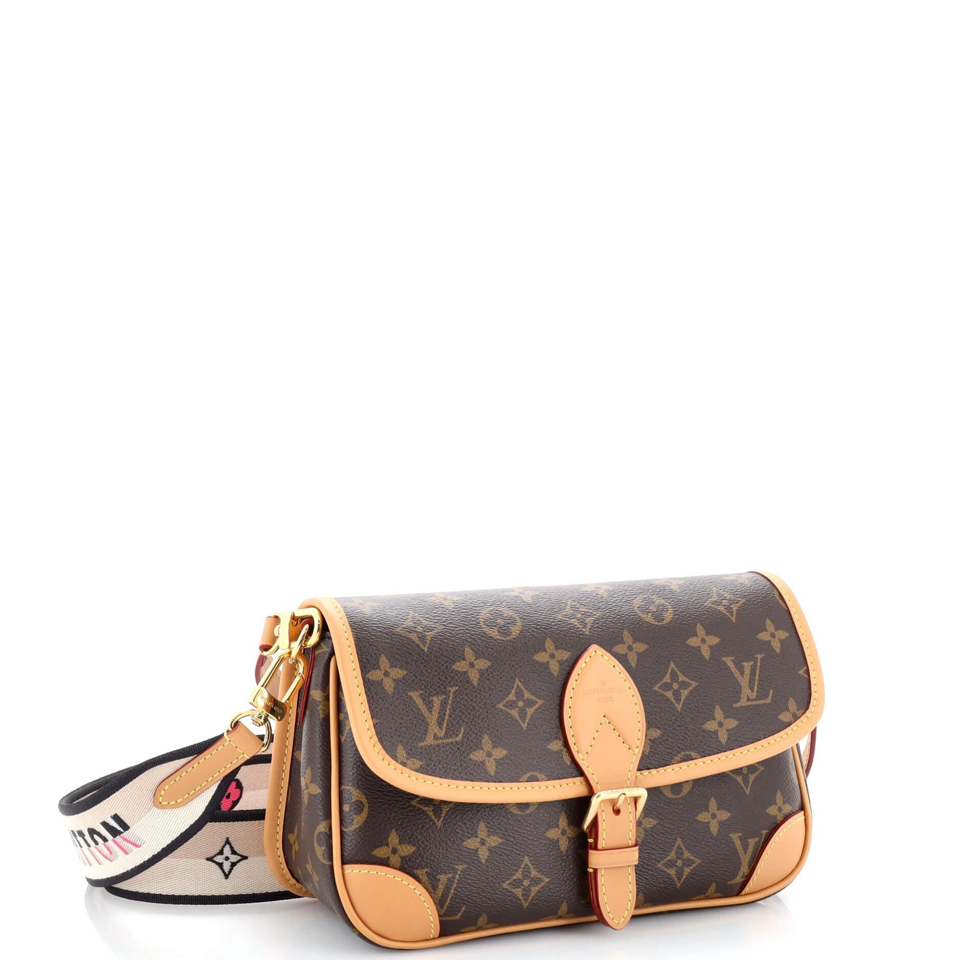 Louis Vuitton Diane Handbag - 3 For Sale on 1stDibs