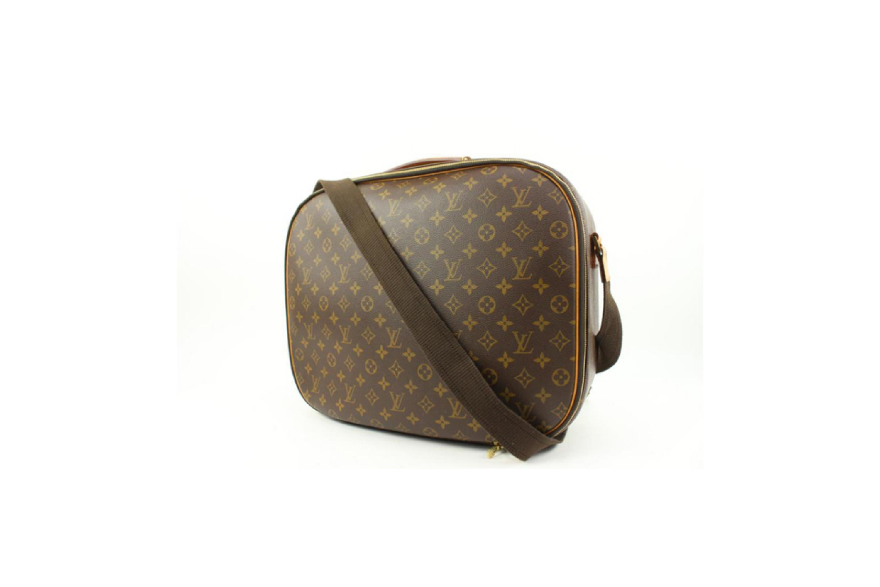 Louis Vuitton Discontinued Monogram Packall PM 2way Bandouliere Trunk 64lv23s
Date Code/Serial Number: BA1000
Made In: France
Measurements: Length:  17.5