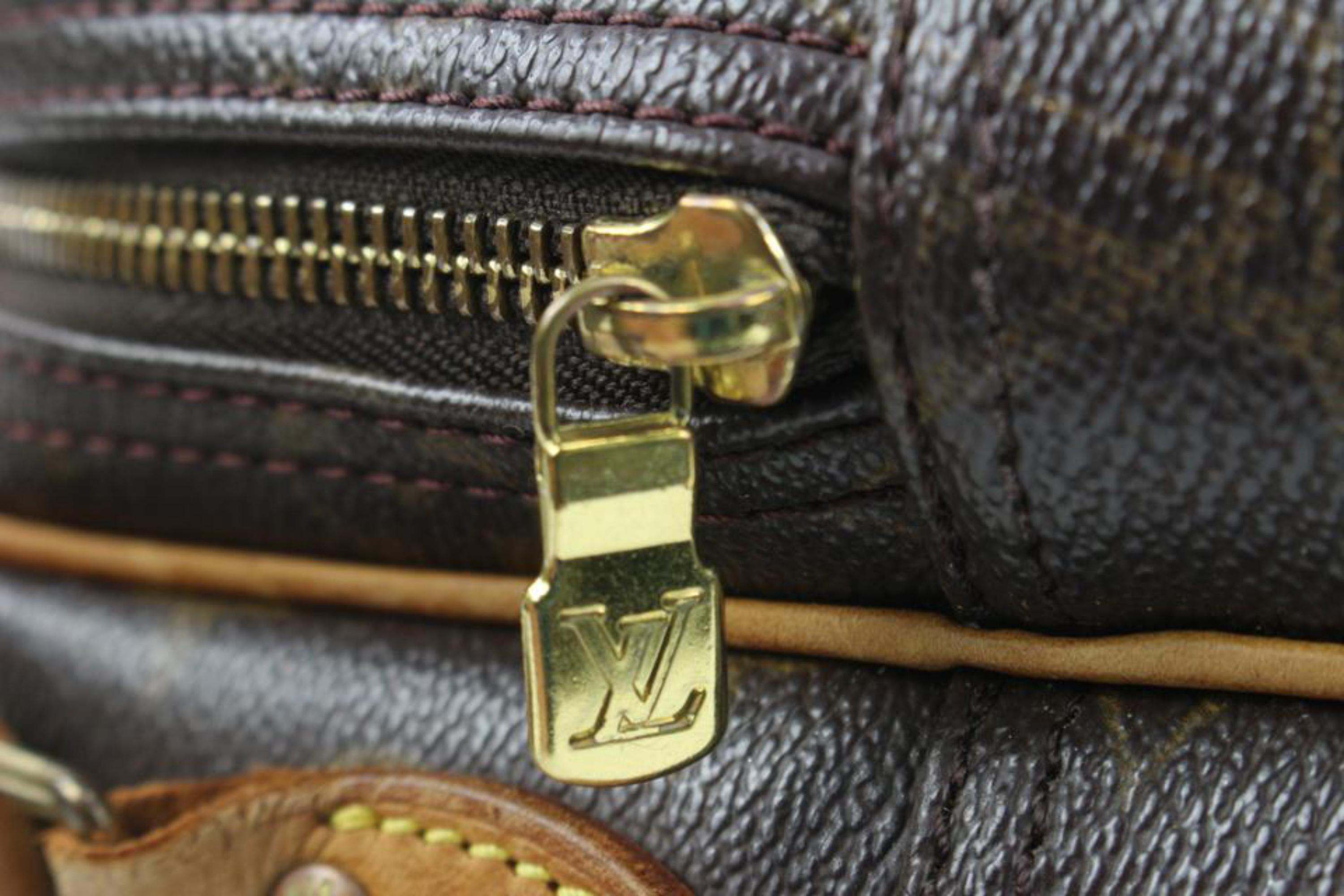 Women's Louis Vuitton Discontinued Monogram Reporter PM Crossbody Bag s29lv25 For Sale