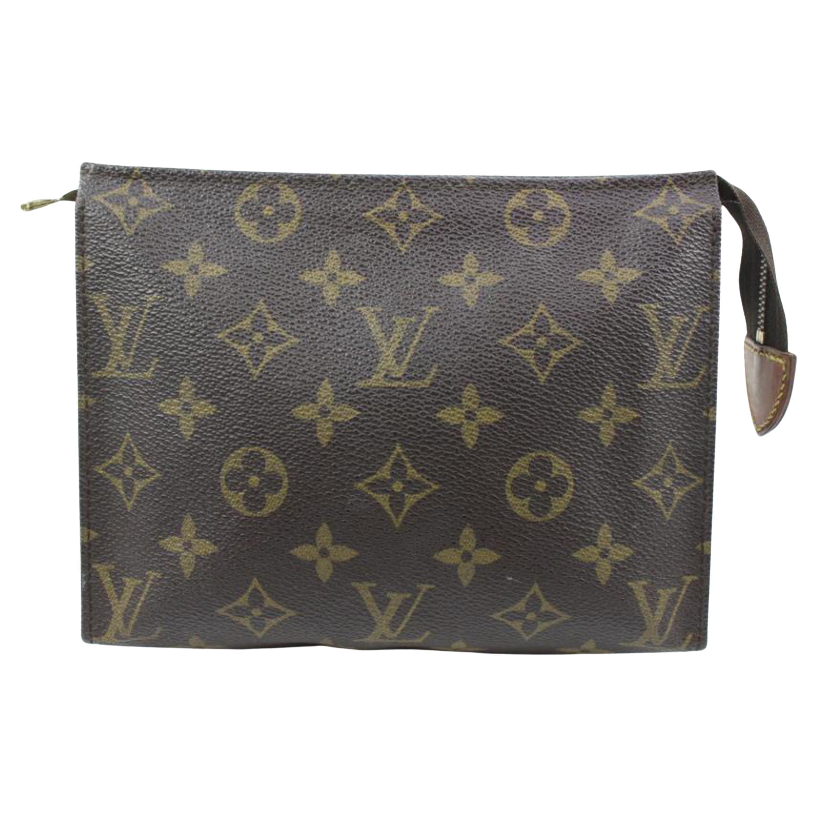 Louis Vuitton Discontinued Monogram Toiletry Pouch 19 Poche Toilette  18lv131s For Sale at 1stDibs