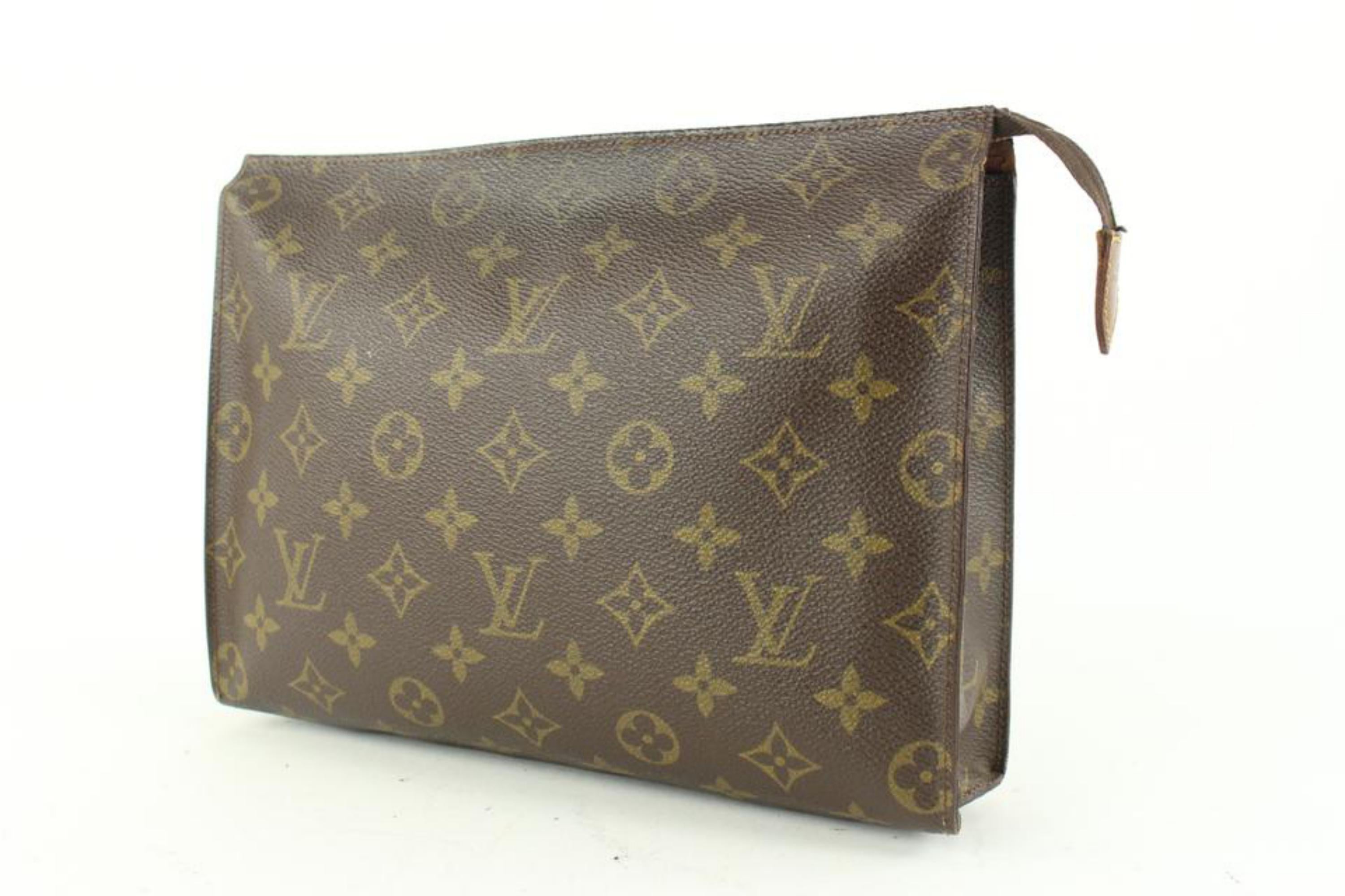 Louis Vuitton Discontinued Monogram Toiletry Pouch 26 Poche Toilette 111lv16
Date Code/Serial Number: AN0911
Made In: France
Measurements: Length:  10