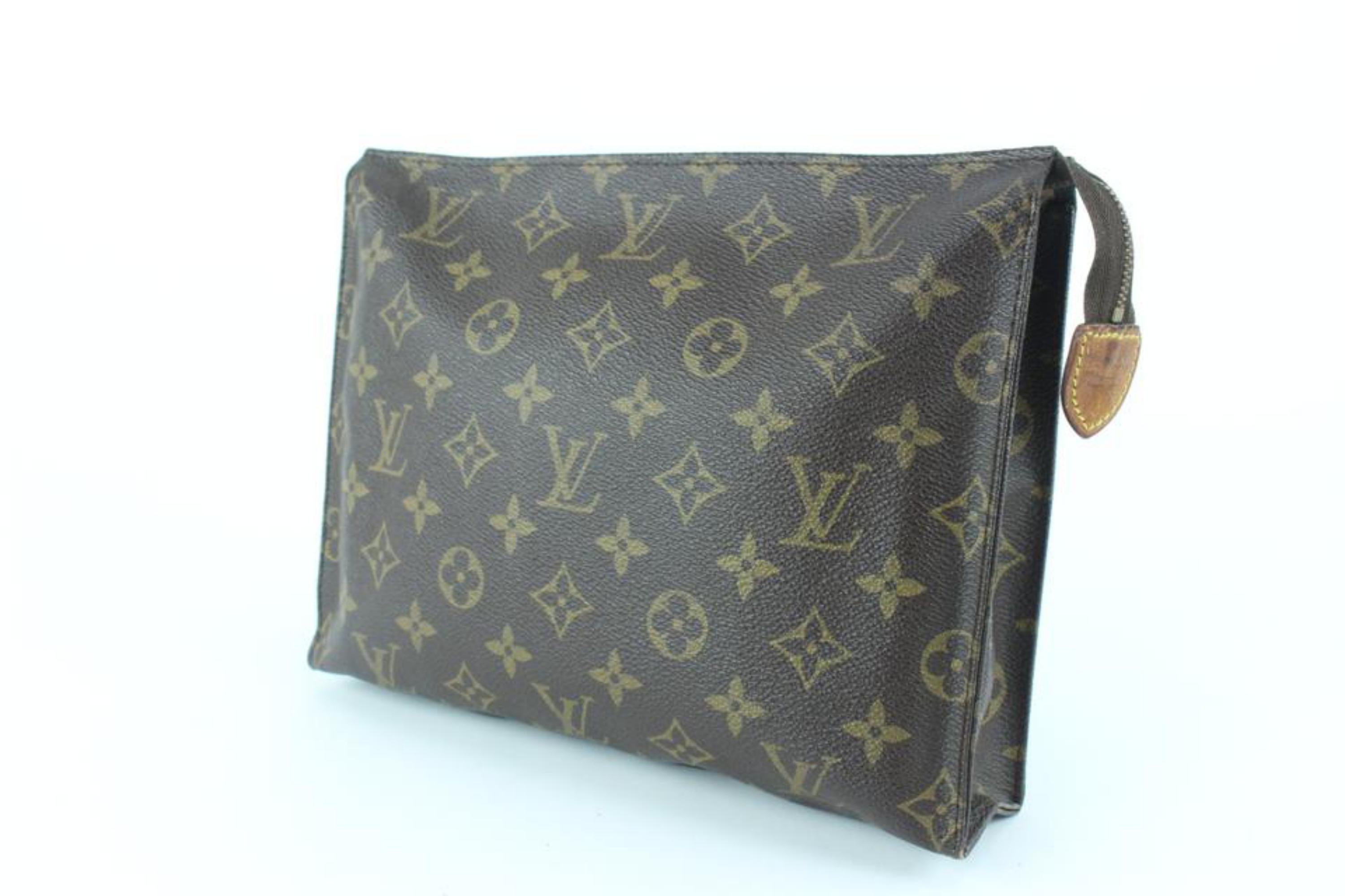 Louis Vuitton Discontinued Monogram Toiletry Pouch 26 Poche Toilette 112lv39
Date Code/Serial Number: 871 TH
Made In: France
Measurements: Length:  9.75