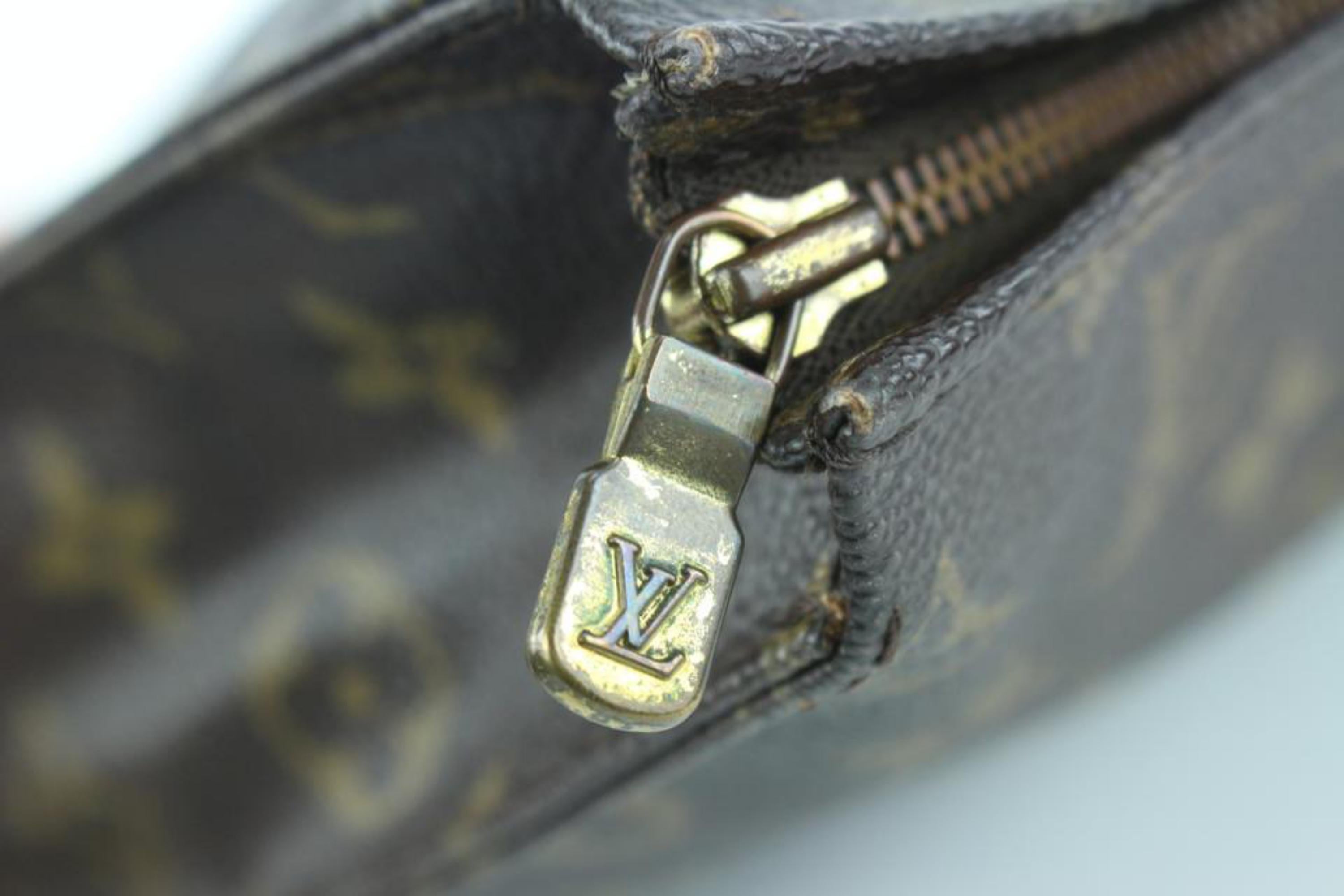 Gray Louis Vuitton Discontinued Monogram Toiletry Pouch 26 Poche Toilette 112lv39 For Sale