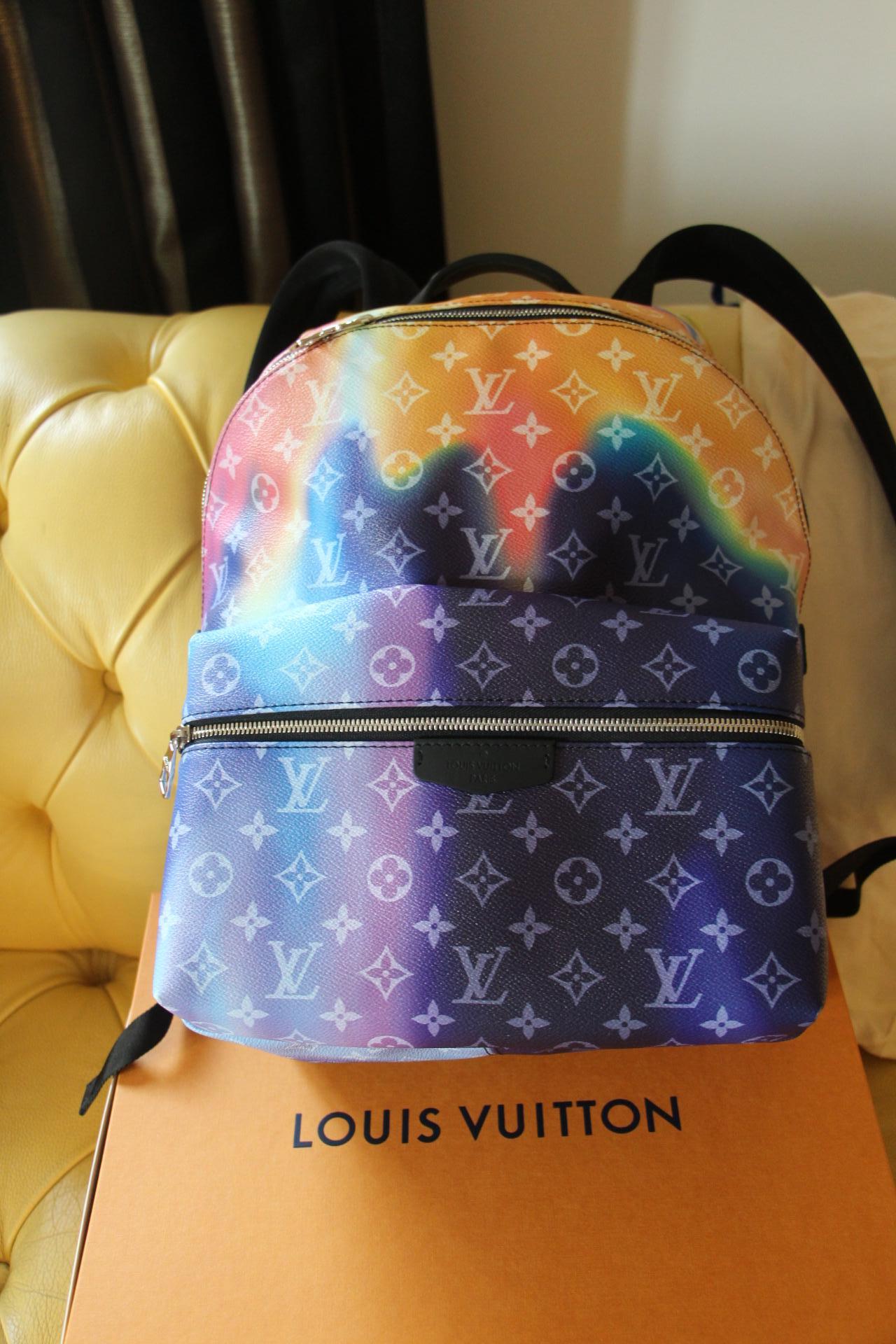 Louis Vuitton Discovery Backpack , very limited Sunset collection by Virgil Abloh 6
