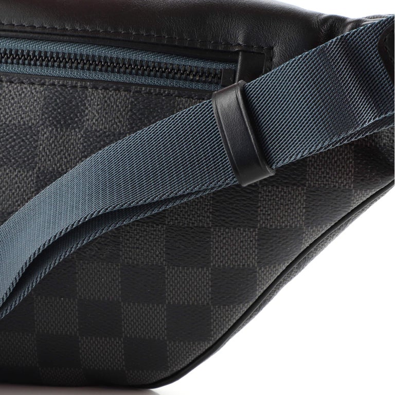 Louis Vuitton Discovery Bumbag Damier Graphite Black 13863320
