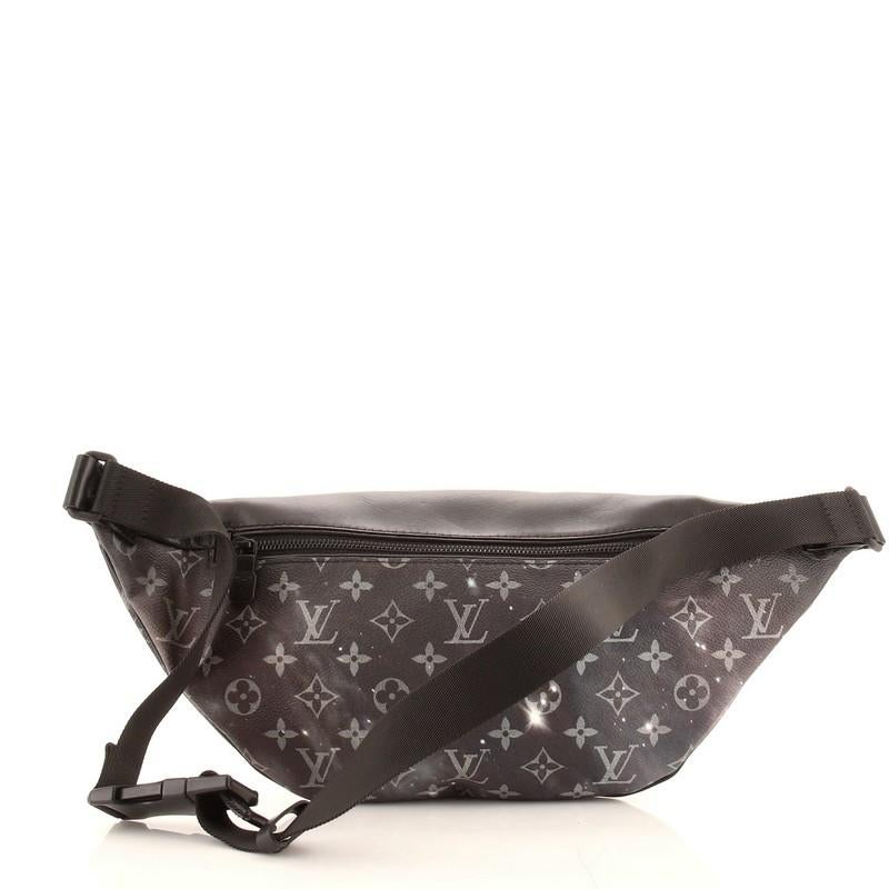 Louis Vuitton Discovery Bumbag Limited Edition Monogram Galaxy Canvas In Good Condition In NY, NY
