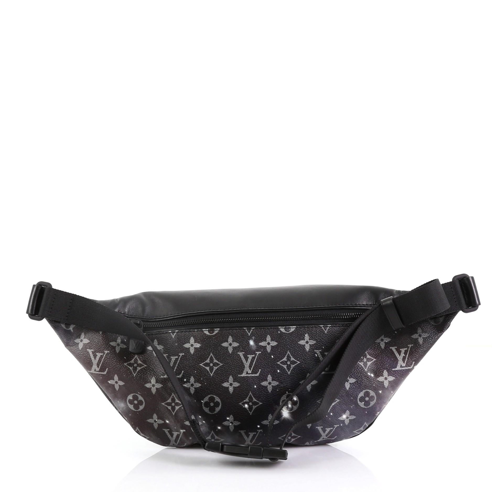 Louis Vuitton Discovery Bumbag Limited Edition Monogram Galaxy Canvas In Excellent Condition In NY, NY