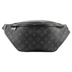 Louis Vuitton Discovery Bambag PM Body Bag Black P13038 – NUIR VINTAGE