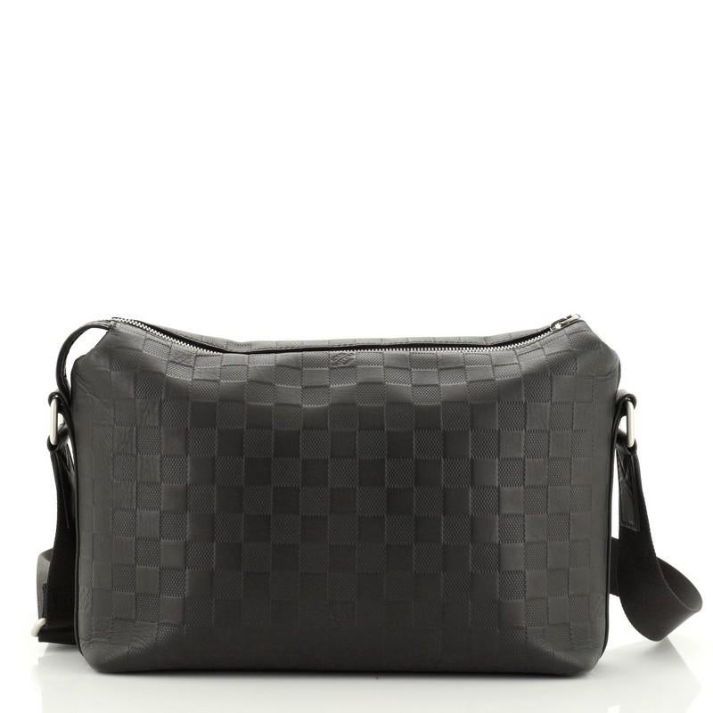 Black Louis Vuitton Discovery Messenger Bag Damier Infini Leather PM