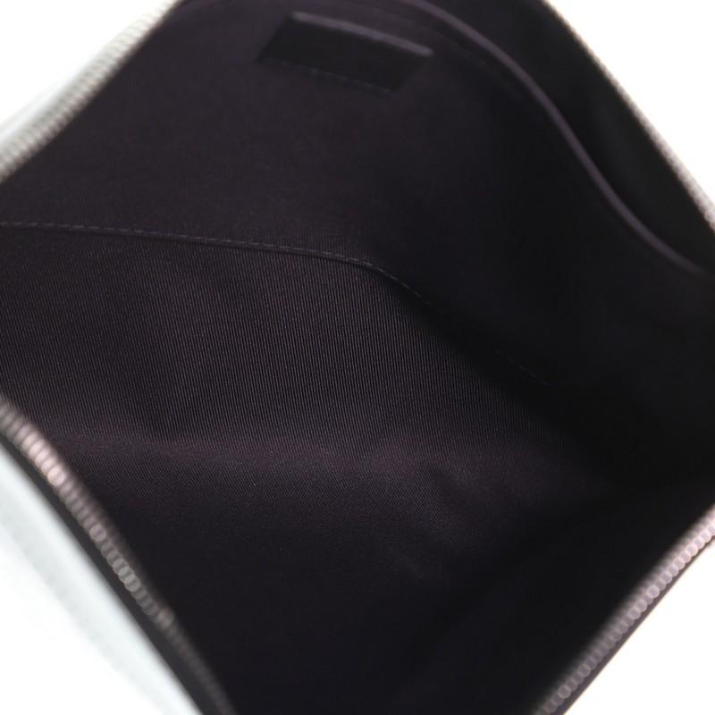 Women's or Men's Louis Vuitton Discovery Pochette Damier Infini Leather GM