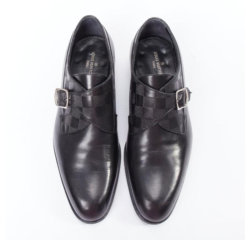 LOUIS VUITTON District black Damier check emboss calf buckle monk shoes UK6.5 EU40.5
Reference: TGAS/E00075
Brand: Louis Vuitton
Model: District
Material: Leather
Color: Black, Silver
Pattern: Checkered
Closure: Buckle
Lining: Black Leather
Extra