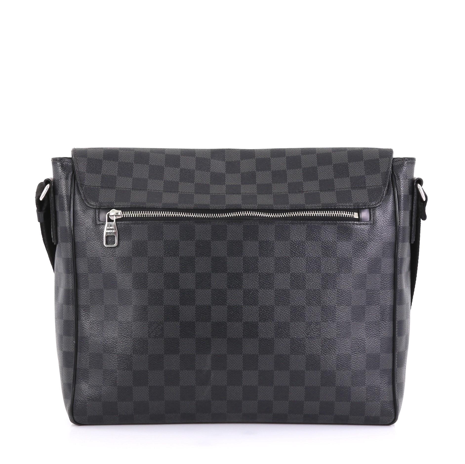 Black Louis Vuitton District Messenger Bag Damier Graphite GM 