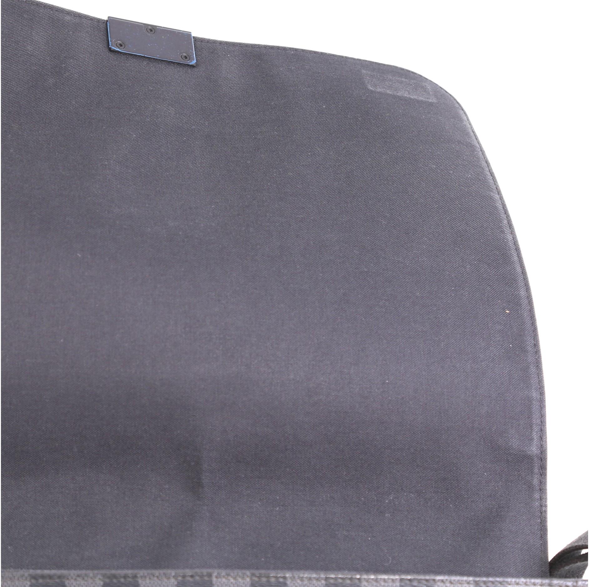 Louis Vuitton District Messenger Bag Damier Graphite GM  1