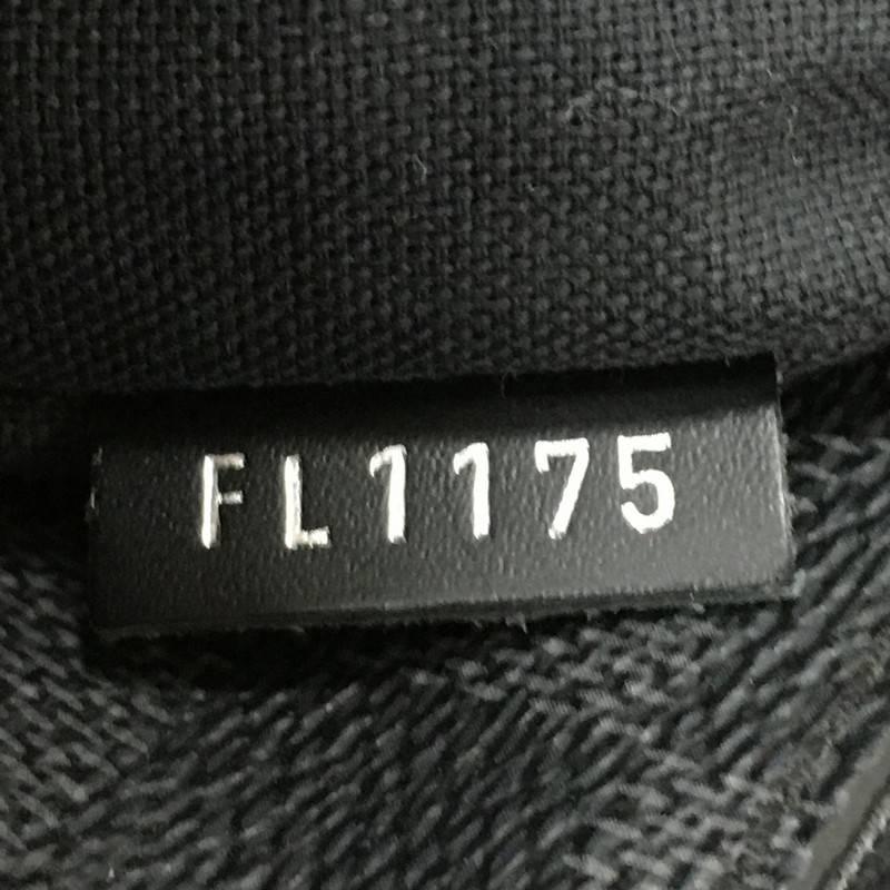 Louis Vuitton District Messenger Bag Damier Graphite PM 2