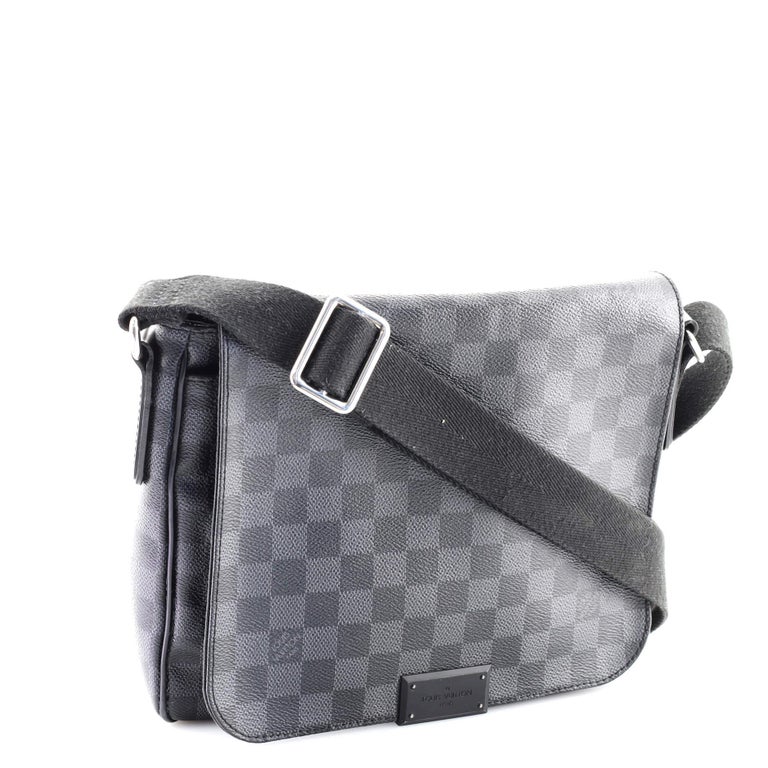 Louis Vuitton, Bags, Louis Vuitton District Mm Nm Damier Graphite Canvas  N428 Messenger Bagblack