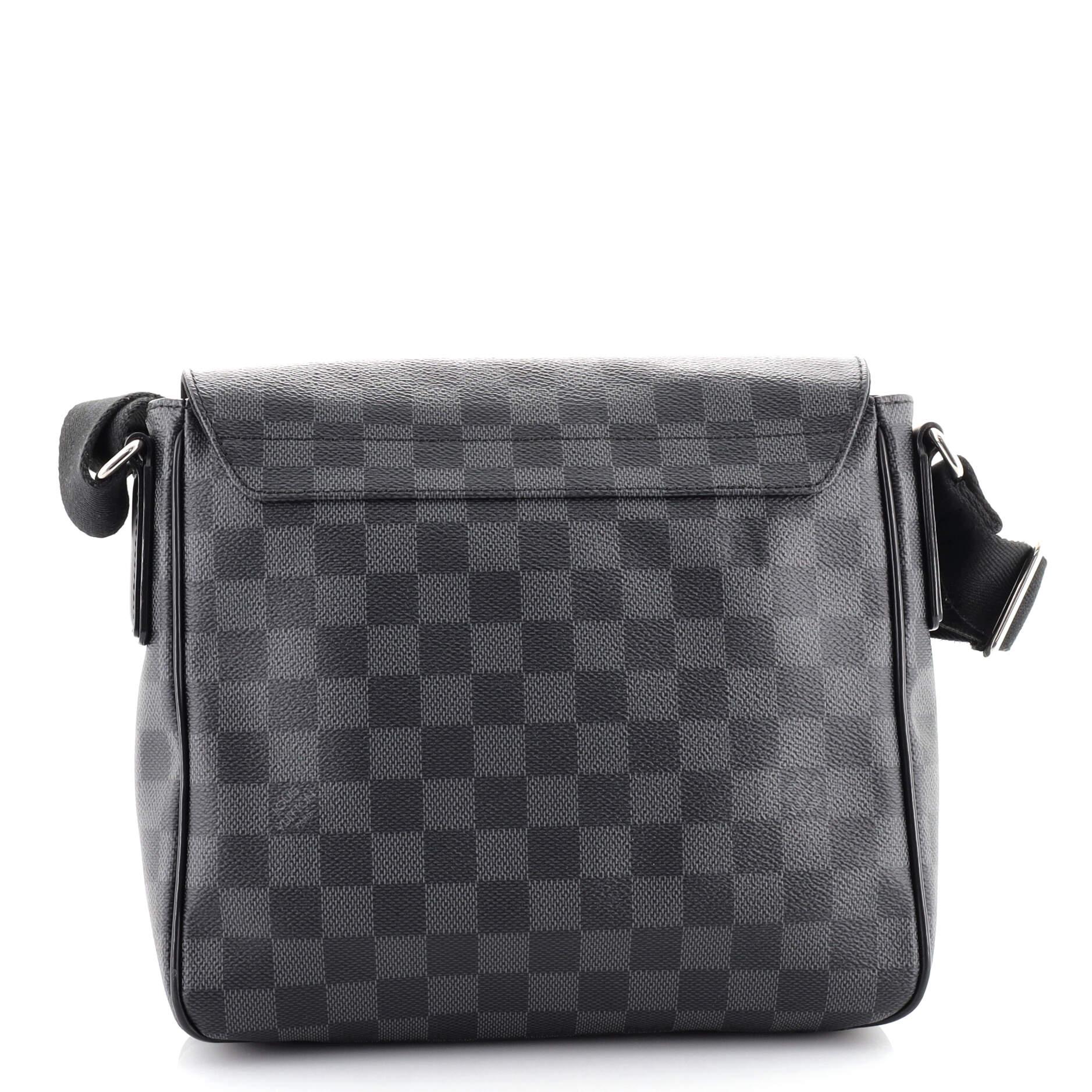 lv district messenger bag