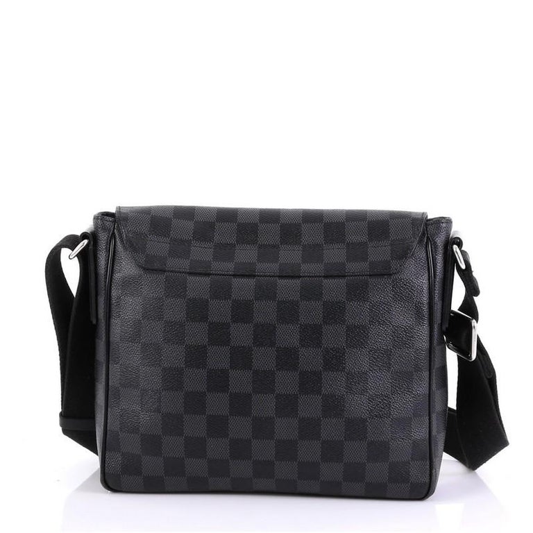 Louis Vuitton District Messenger Bag Damier Graphite MM, at 1stDibs