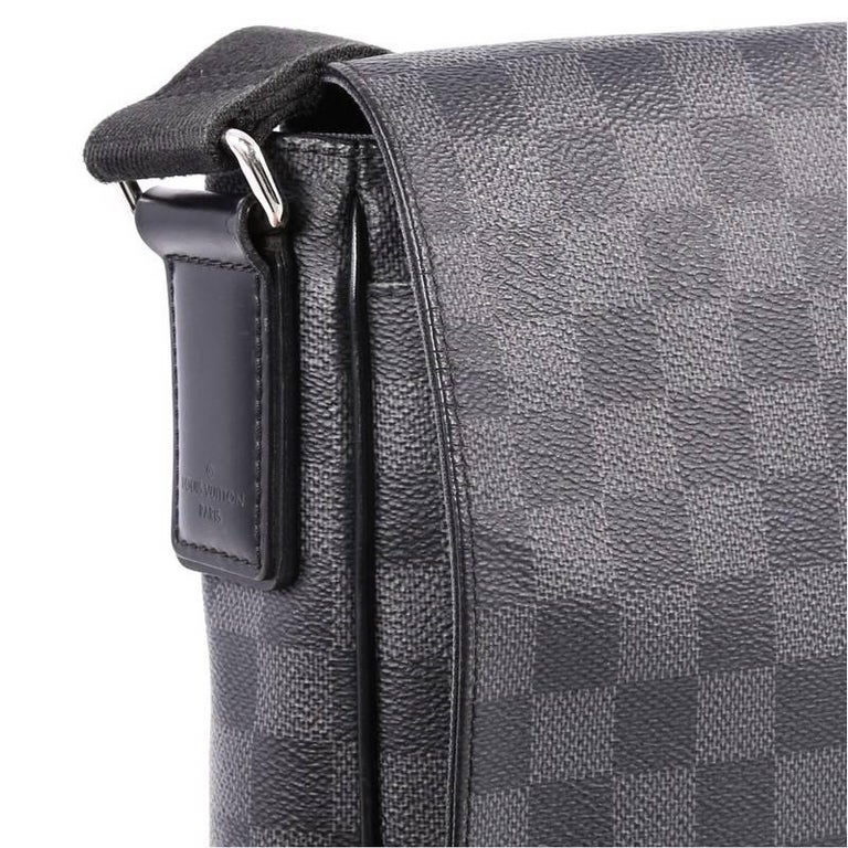 Louis Vuitton District Messenger Bag Damier Graphite PM at 1stDibs ...