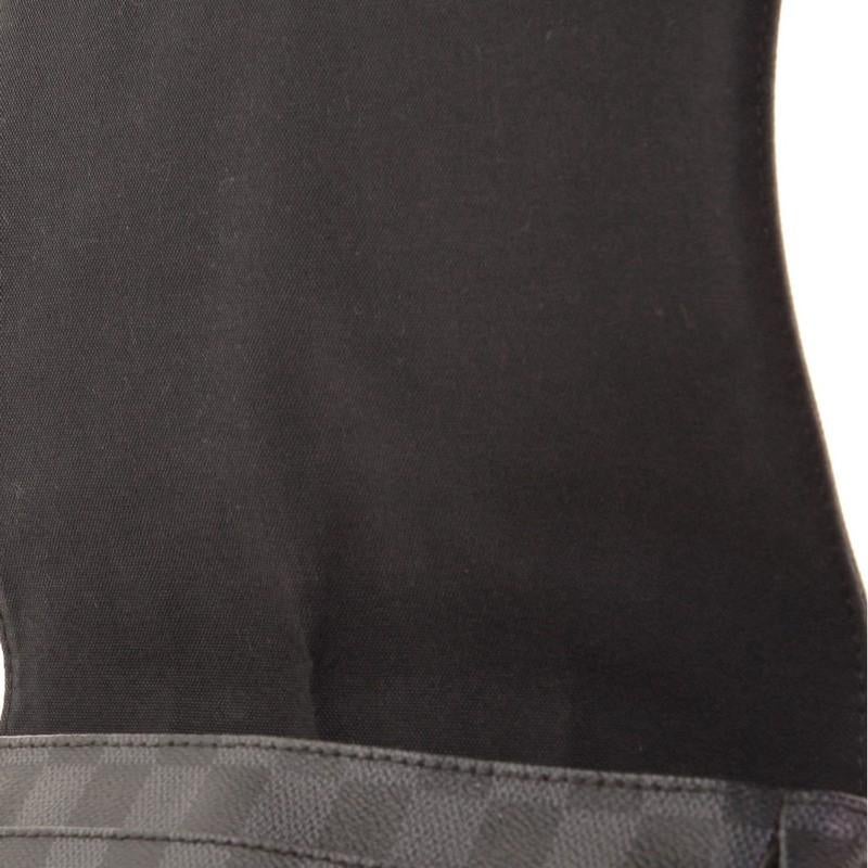Louis Vuitton District Messenger Bag Damier Graphite PM In Good Condition In NY, NY