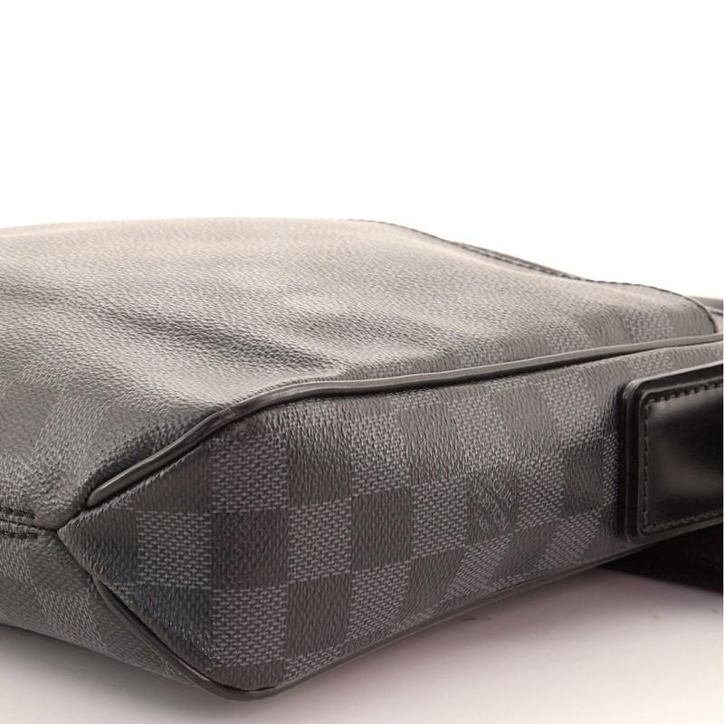 Women's or Men's Louis Vuitton District Messenger Bag Damier Graphite PM