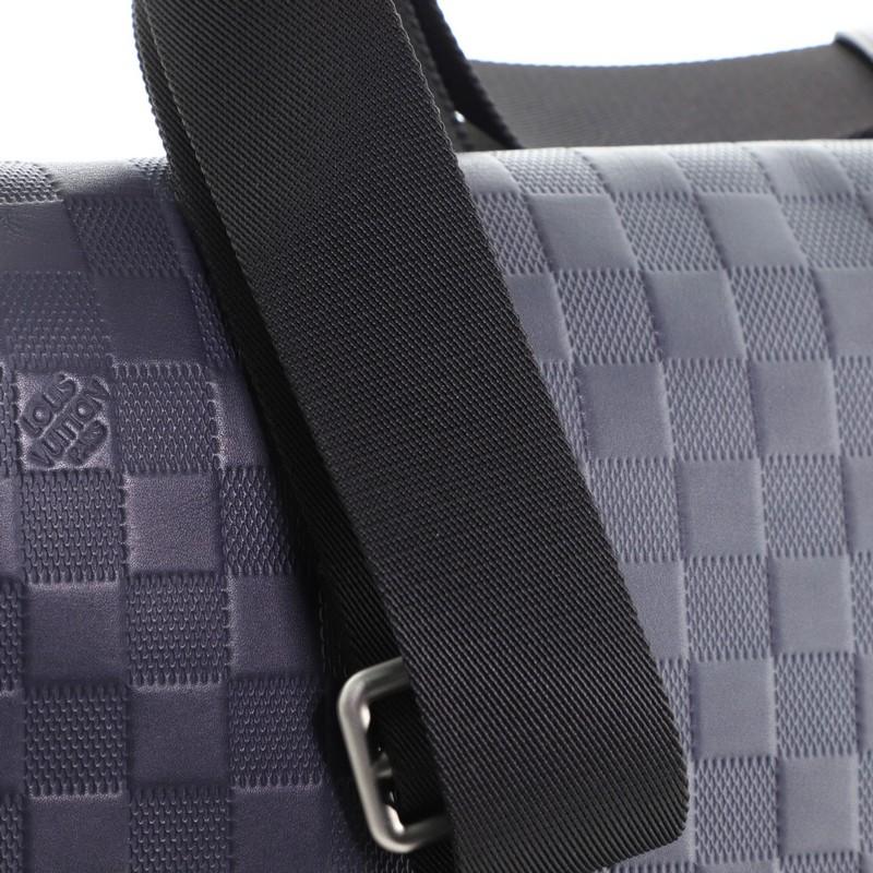 Louis Vuitton District Messenger Bag Damier Infini Leather MM  2